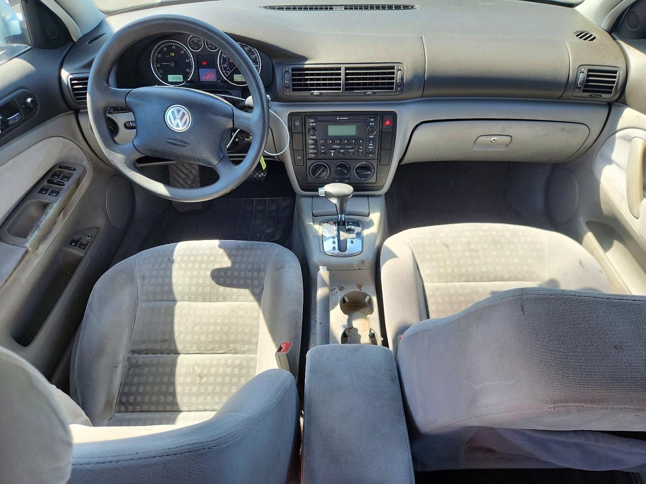 2003 Volkswagen Passat Gls Blue vin: WVWPD63B13P398026