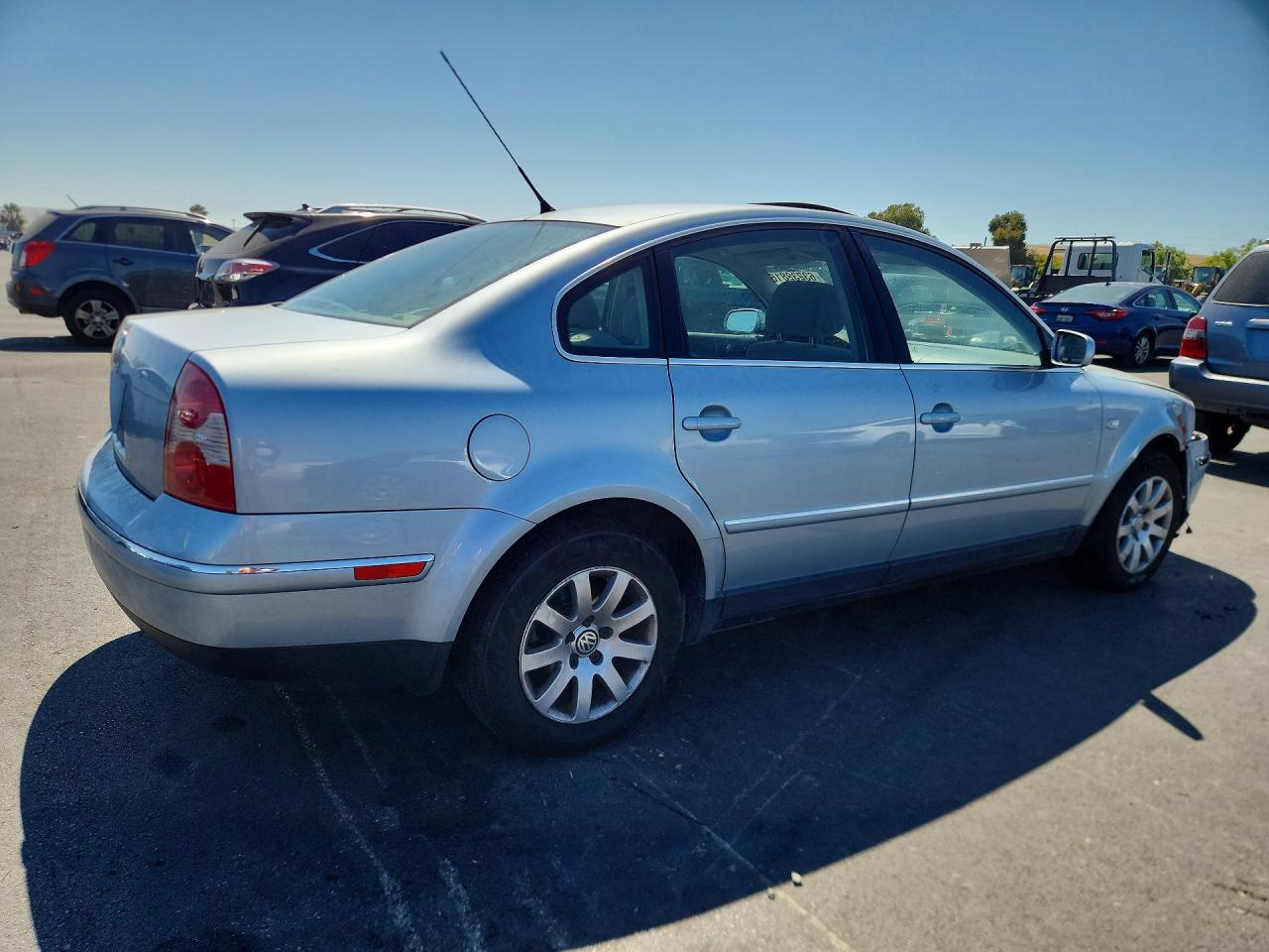 2003 Volkswagen Passat Gls Blue vin: WVWPD63B13P398026