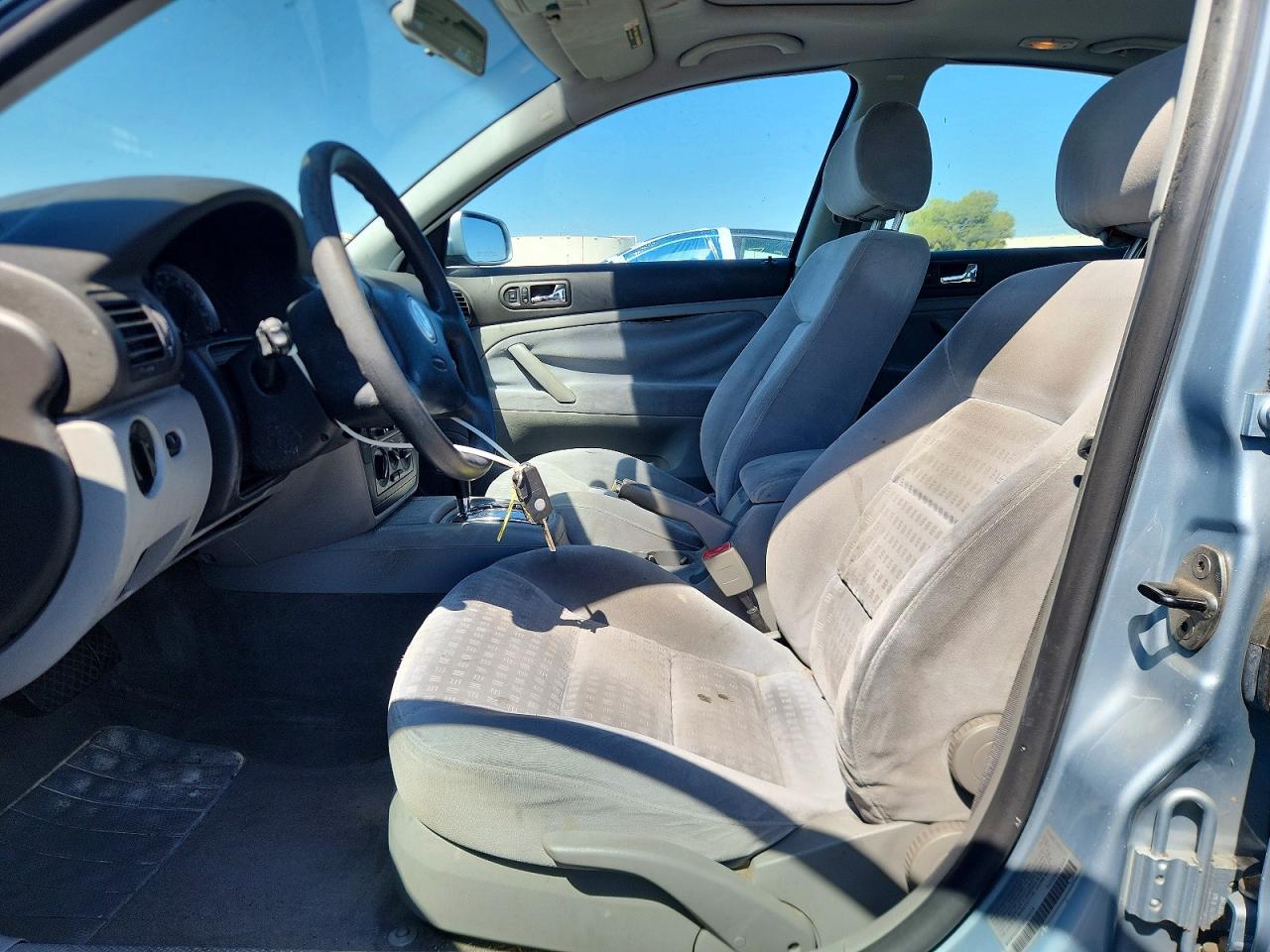 2003 Volkswagen Passat Gls Blue vin: WVWPD63B13P398026