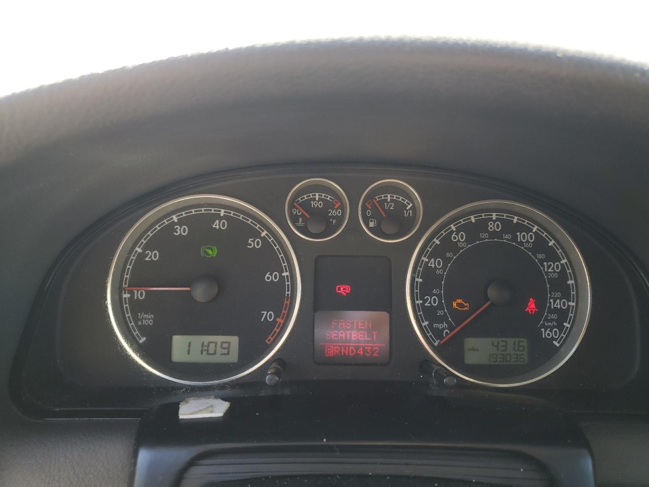 2004 Volkswagen Passat Gls Серебряный vin: WVWPD63B14E181489