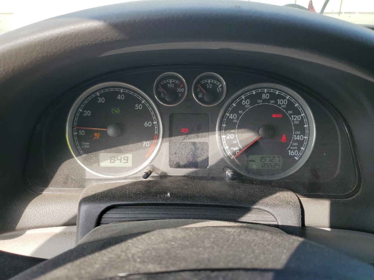 2004 Volkswagen Passat Gls Белый vin: WVWPD63B14P141790