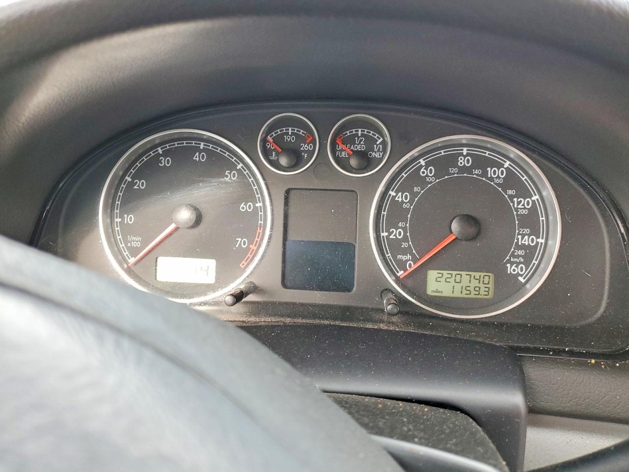 2001 Volkswagen Passat Gls Silver vin: WVWPD63B21P138344