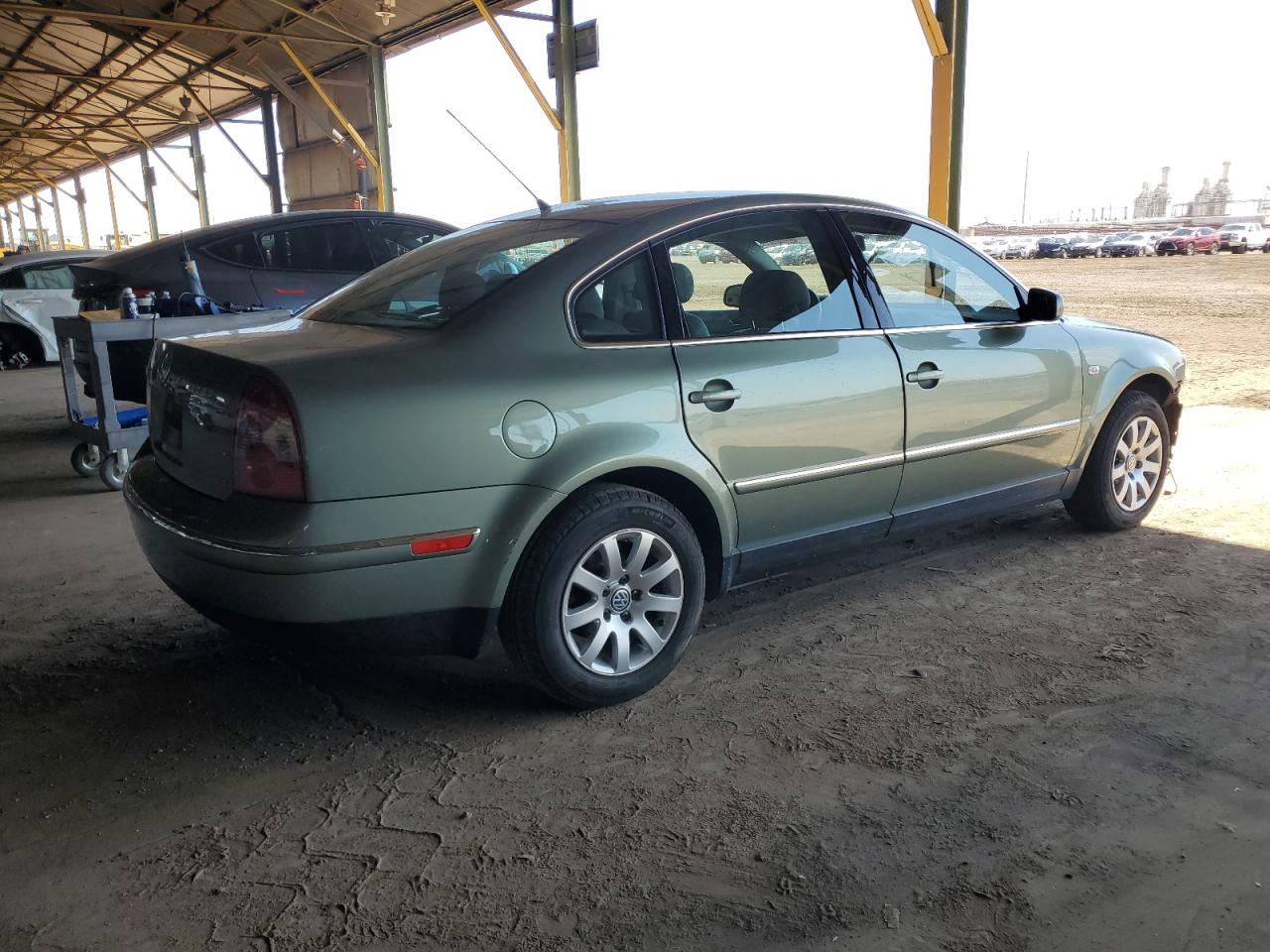 2002 Volkswagen Passat Gls Green vin: WVWPD63B22P287614