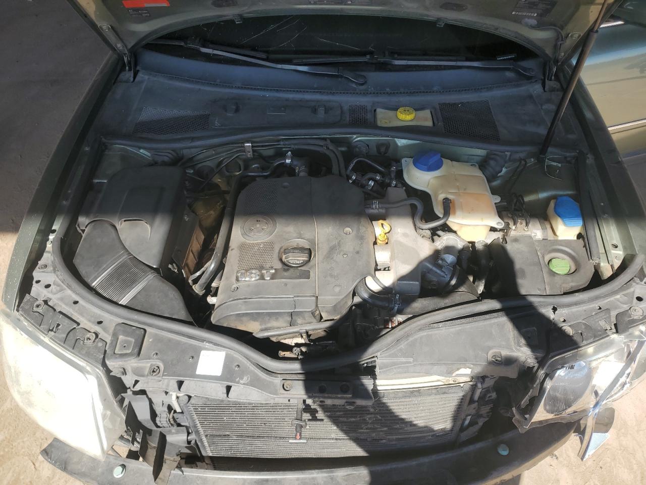 2002 Volkswagen Passat Gls Green vin: WVWPD63B22P287614