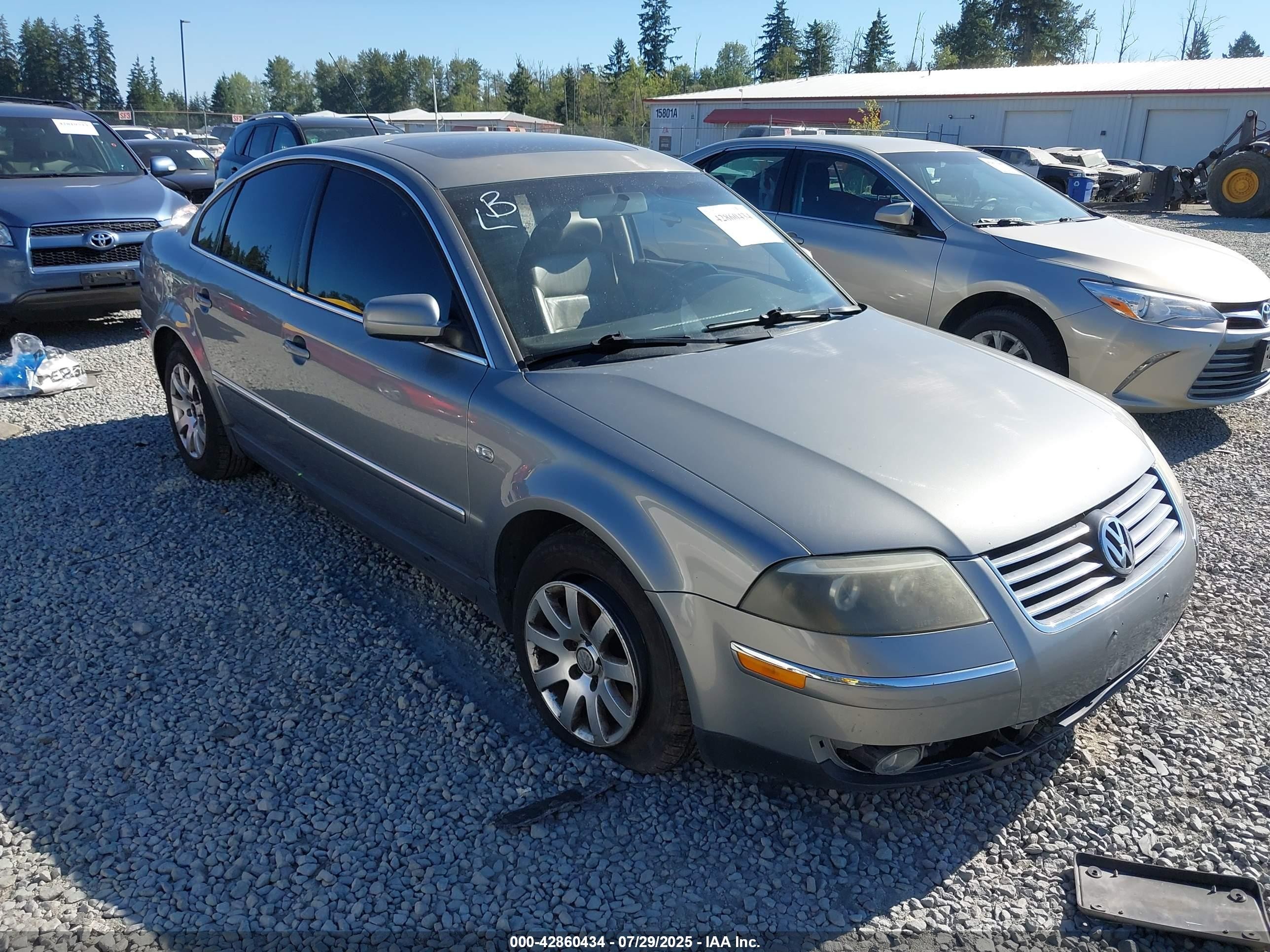 2002 Volkswagen Passat Gls Silver vin: WVWPD63B22P357449