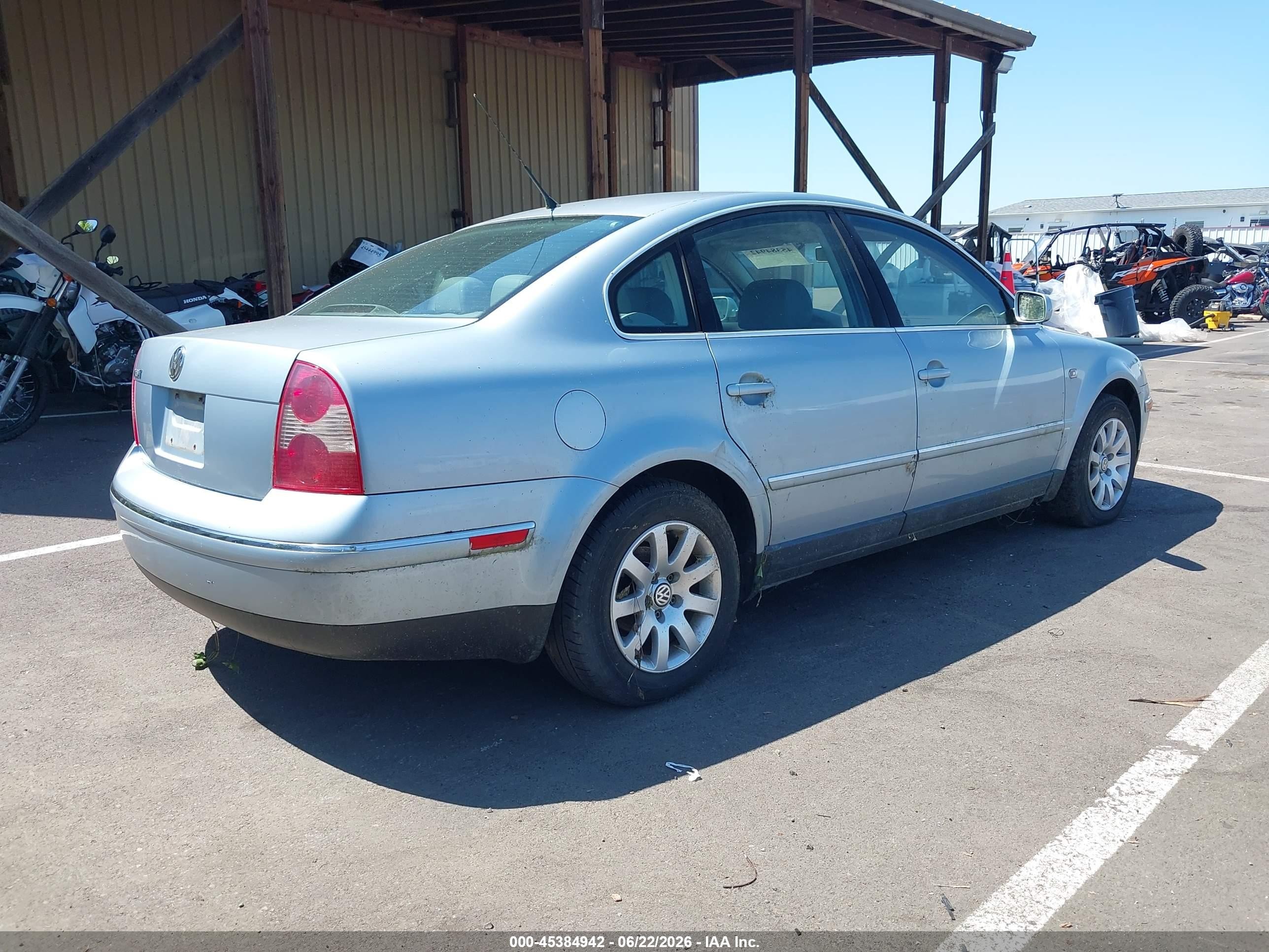 2003 Volkswagen Passat Gls Light Blue vin: WVWPD63B23P250354
