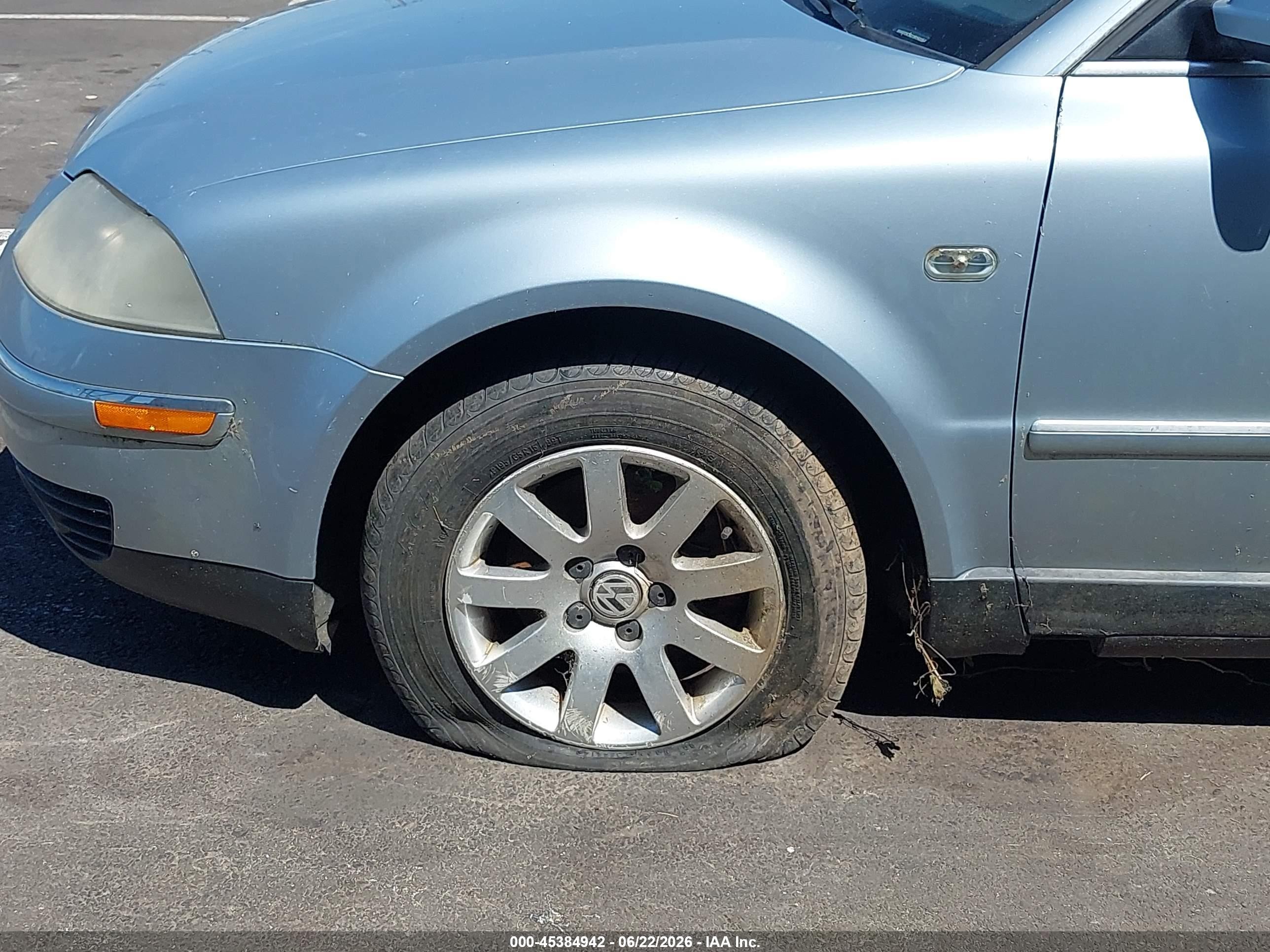 2003 Volkswagen Passat Gls Light Blue vin: WVWPD63B23P250354