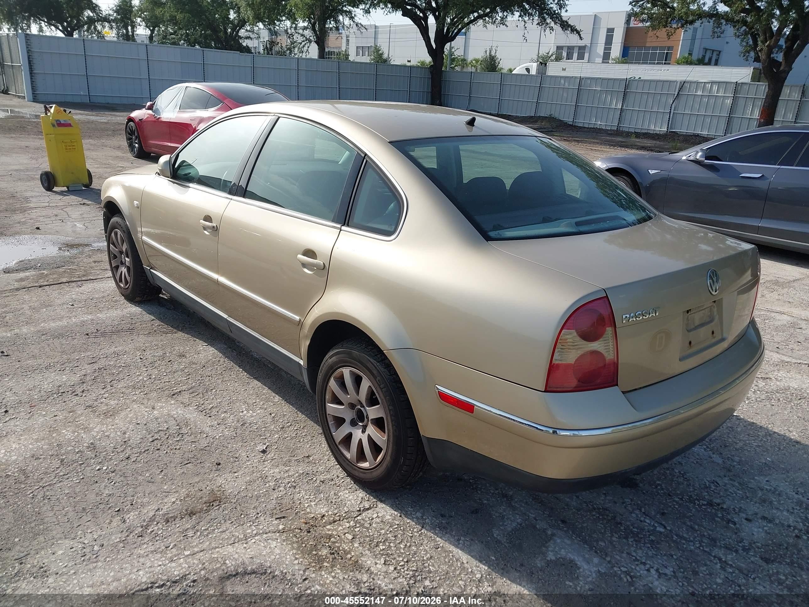 2001 Volkswagen Passat Gls Tan vin: WVWPD63B31E124657
