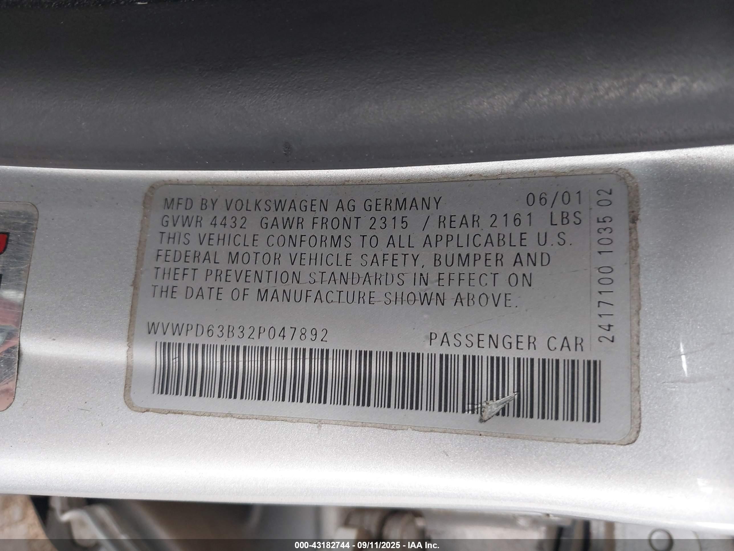 2002 Volkswagen Passat Gls Silver vin: WVWPD63B32P047892