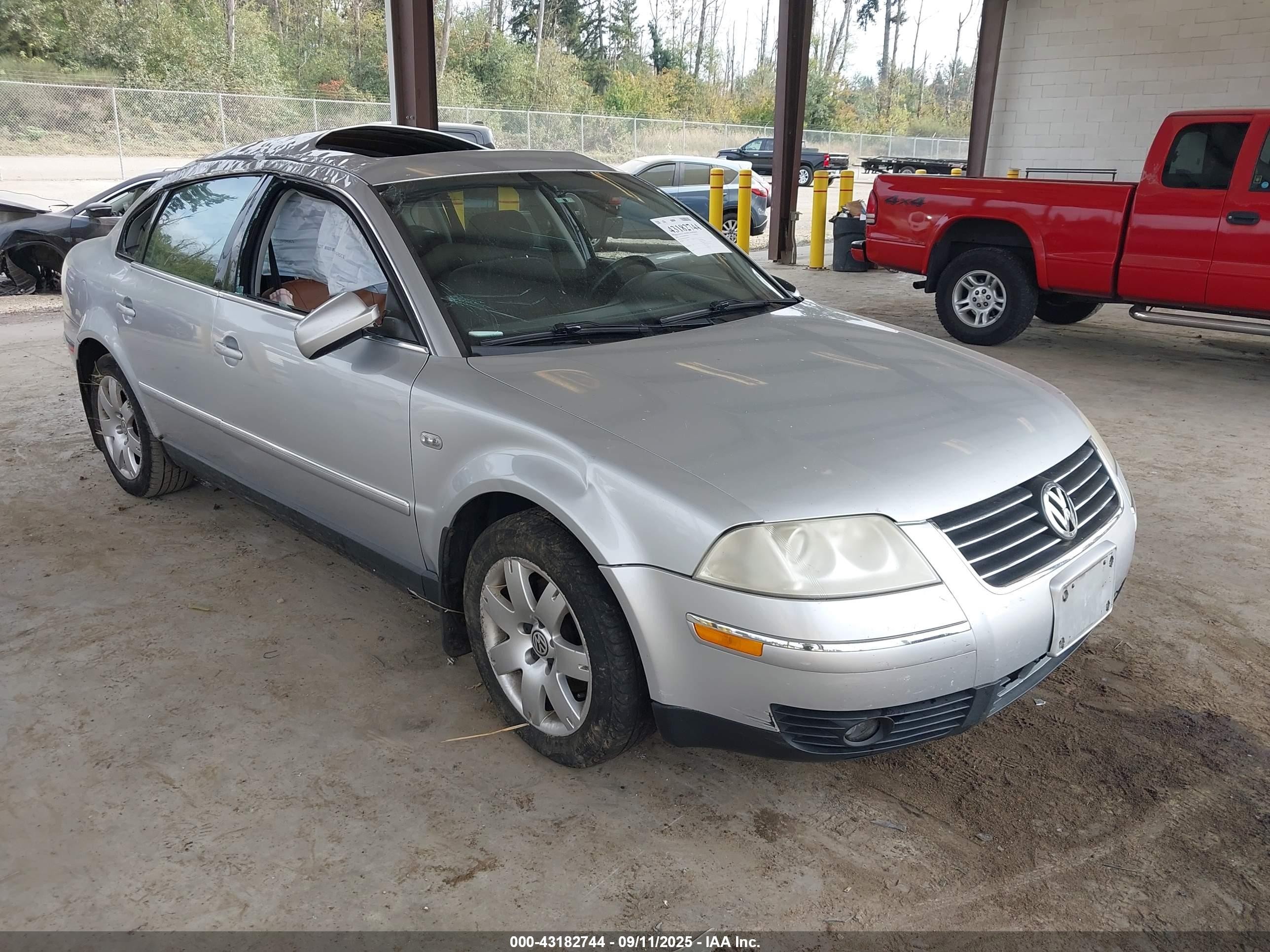 2002 Volkswagen Passat Gls Серебряный vin: WVWPD63B32P047892