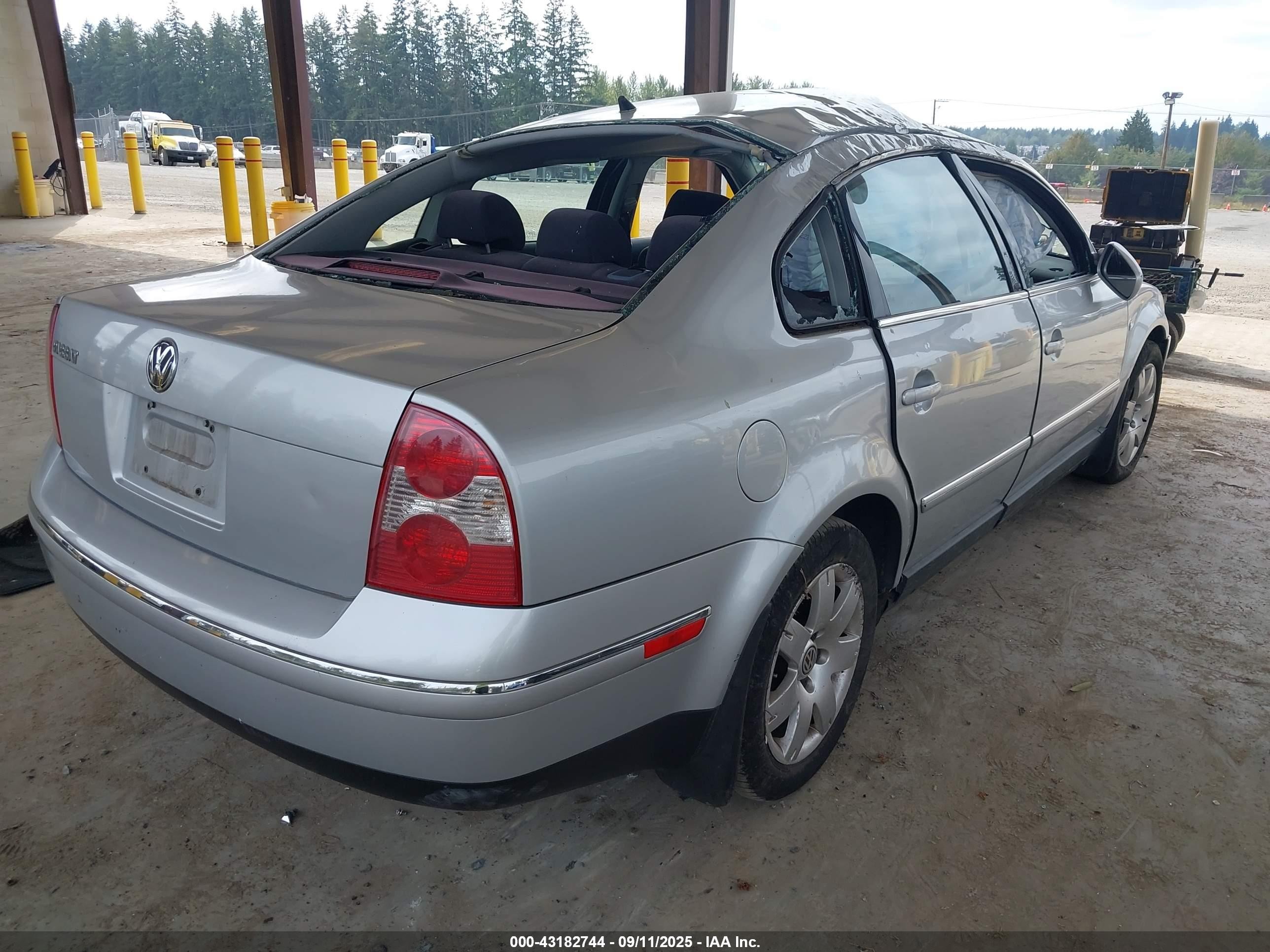 2002 Volkswagen Passat Gls Silver vin: WVWPD63B32P047892