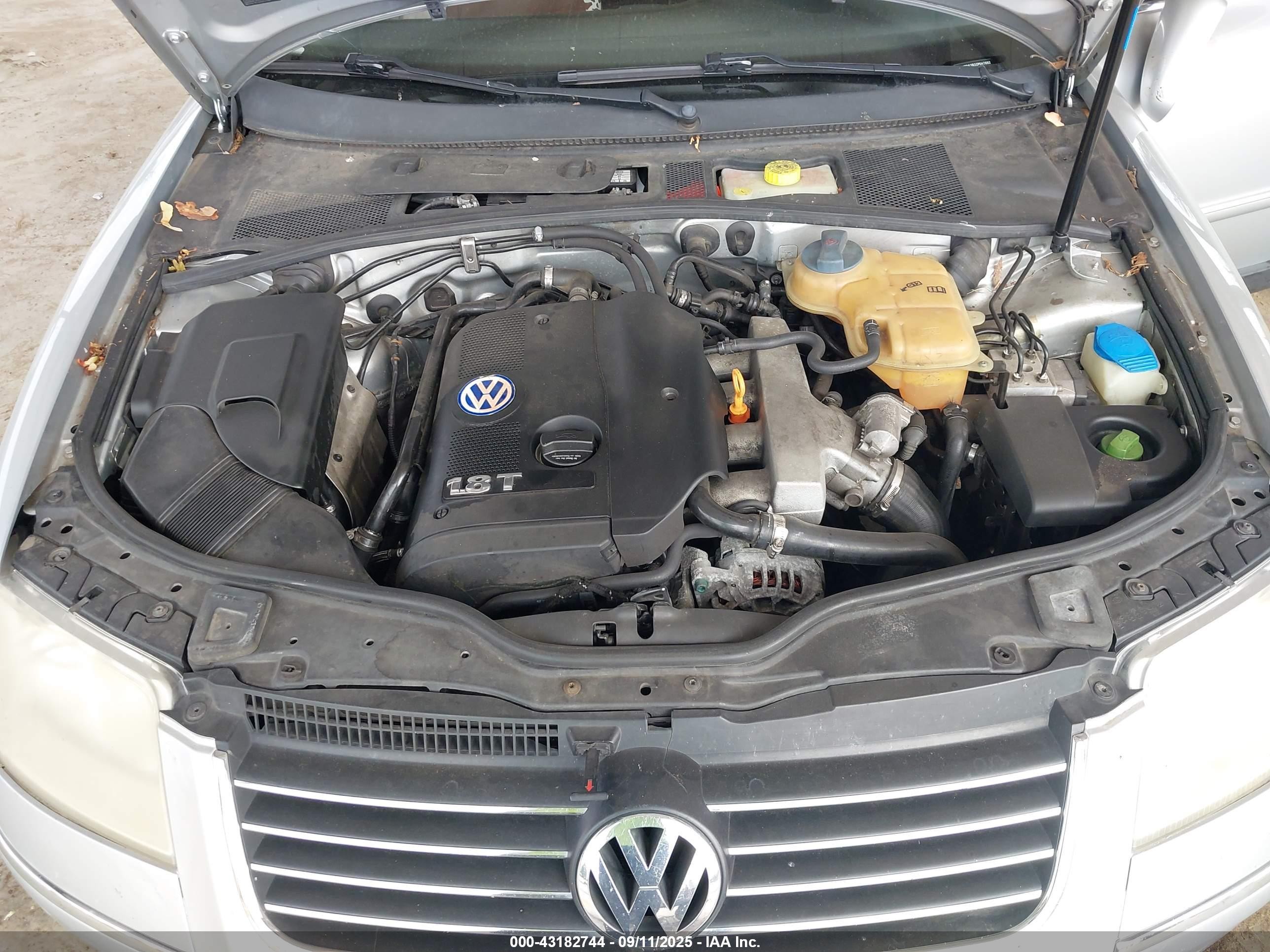2002 Volkswagen Passat Gls Silver vin: WVWPD63B32P047892