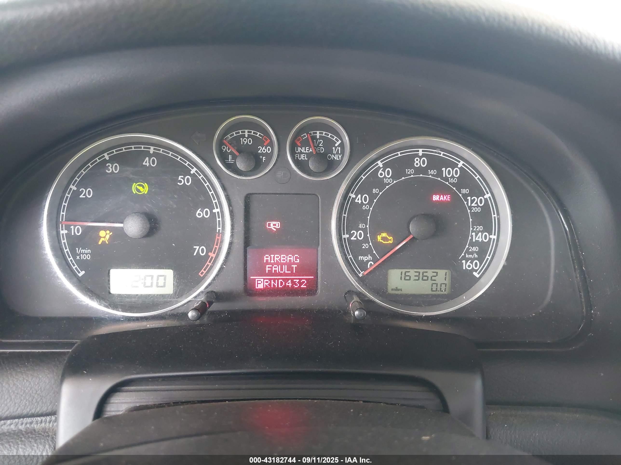 2002 Volkswagen Passat Gls Silver vin: WVWPD63B32P047892
