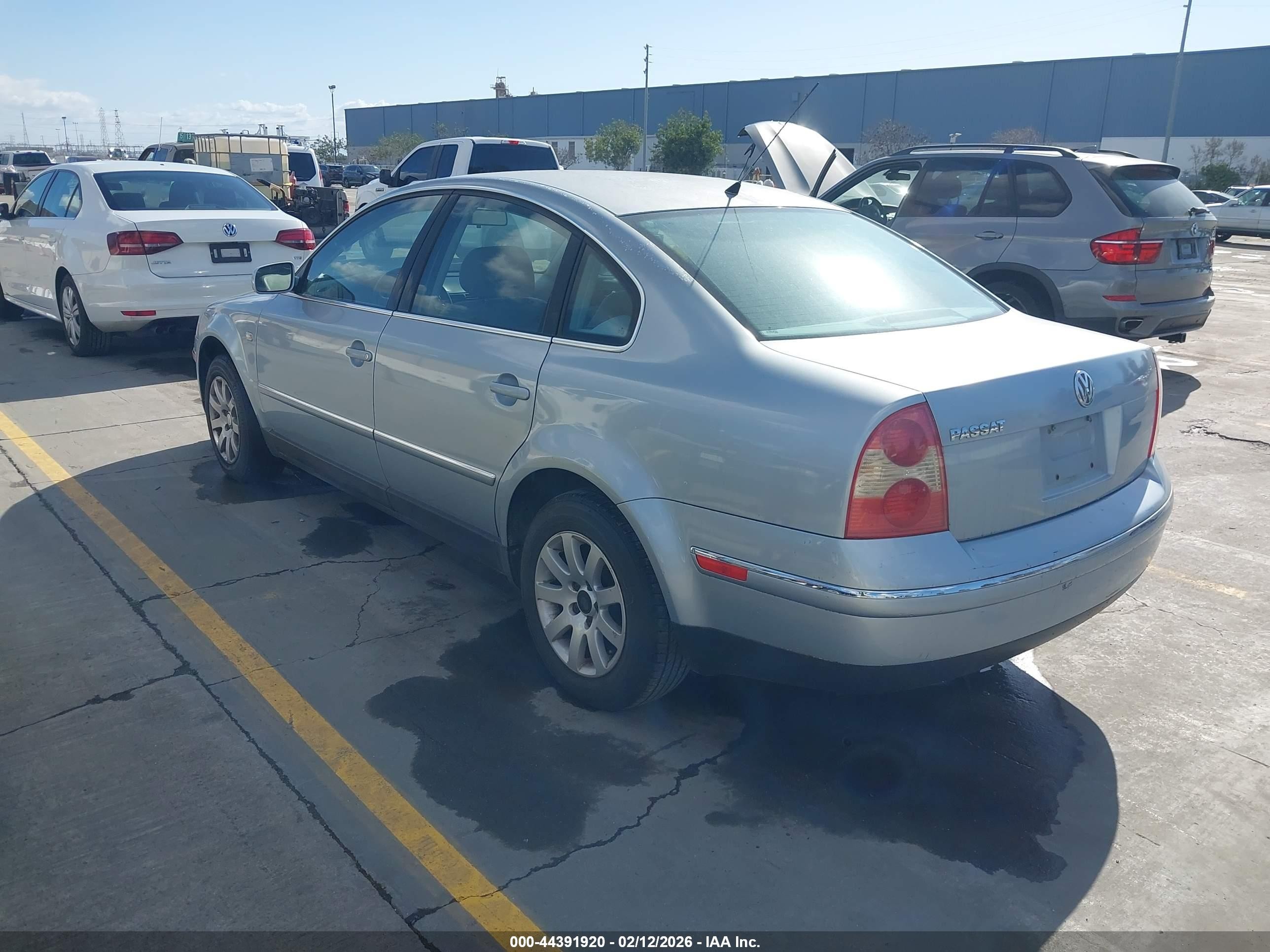 2002 Volkswagen Passat Gls Silver vin: WVWPD63B32P304470