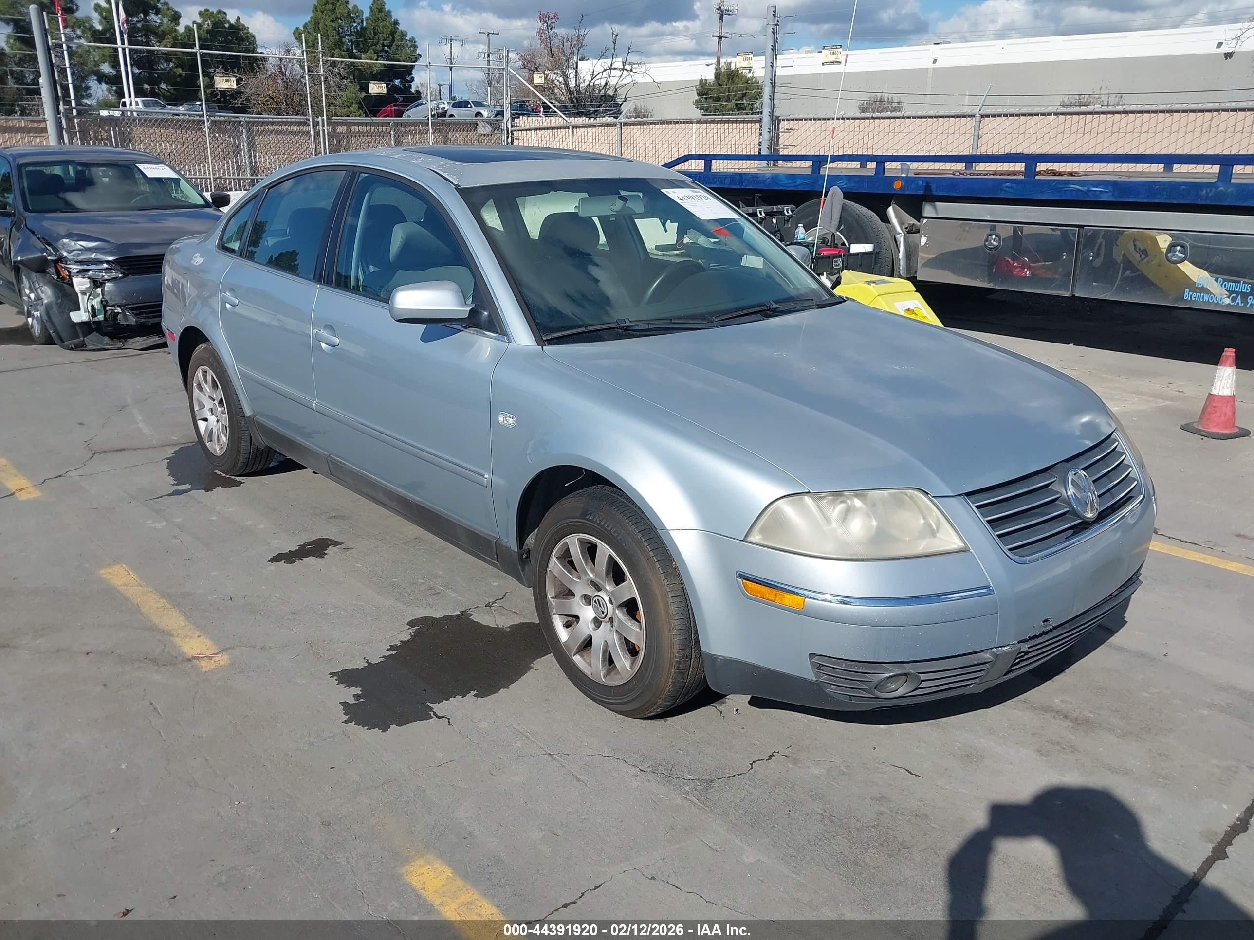 2002 Volkswagen Passat Gls Silver vin: WVWPD63B32P304470