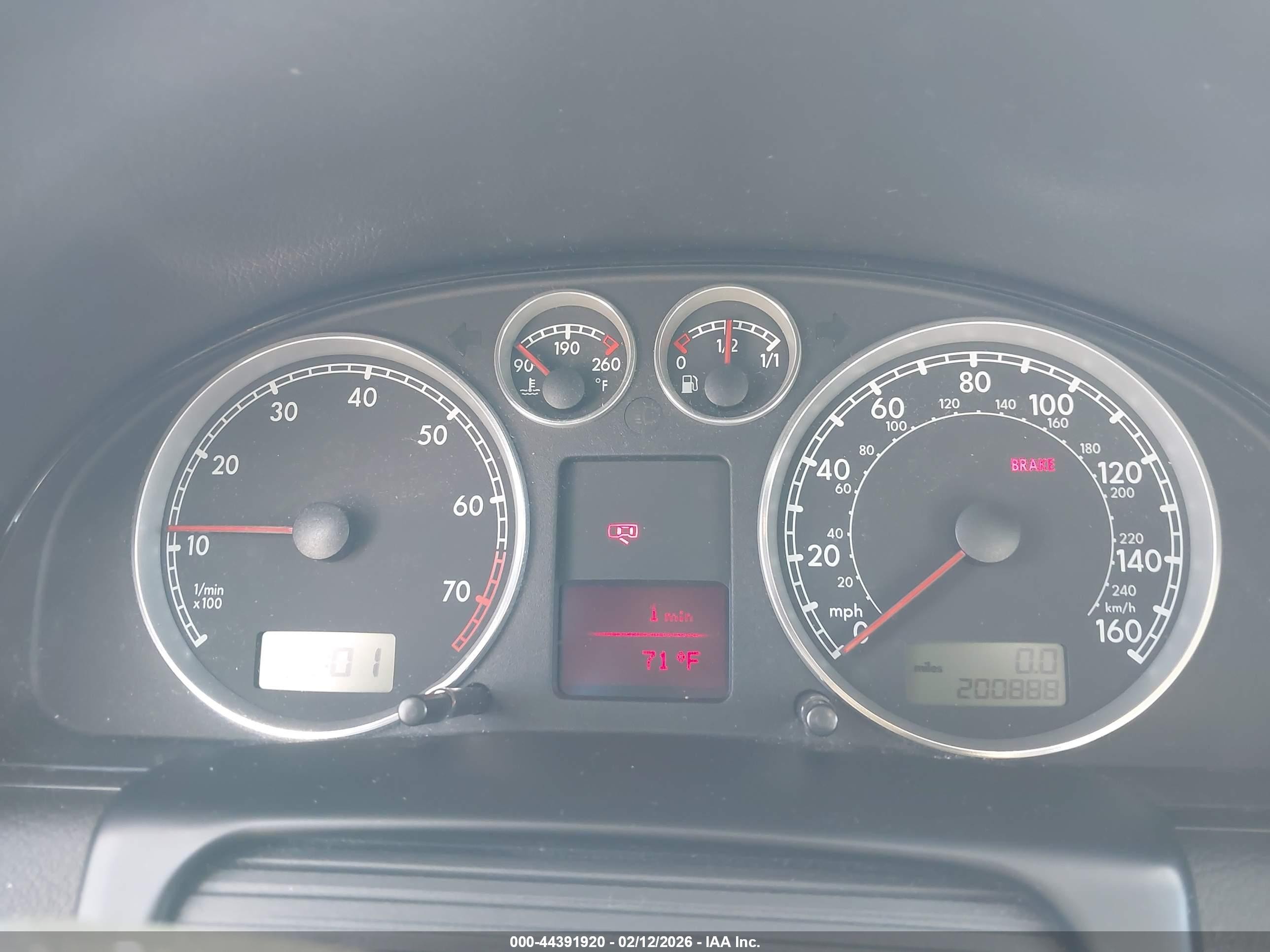 2002 Volkswagen Passat Gls Silver vin: WVWPD63B32P304470