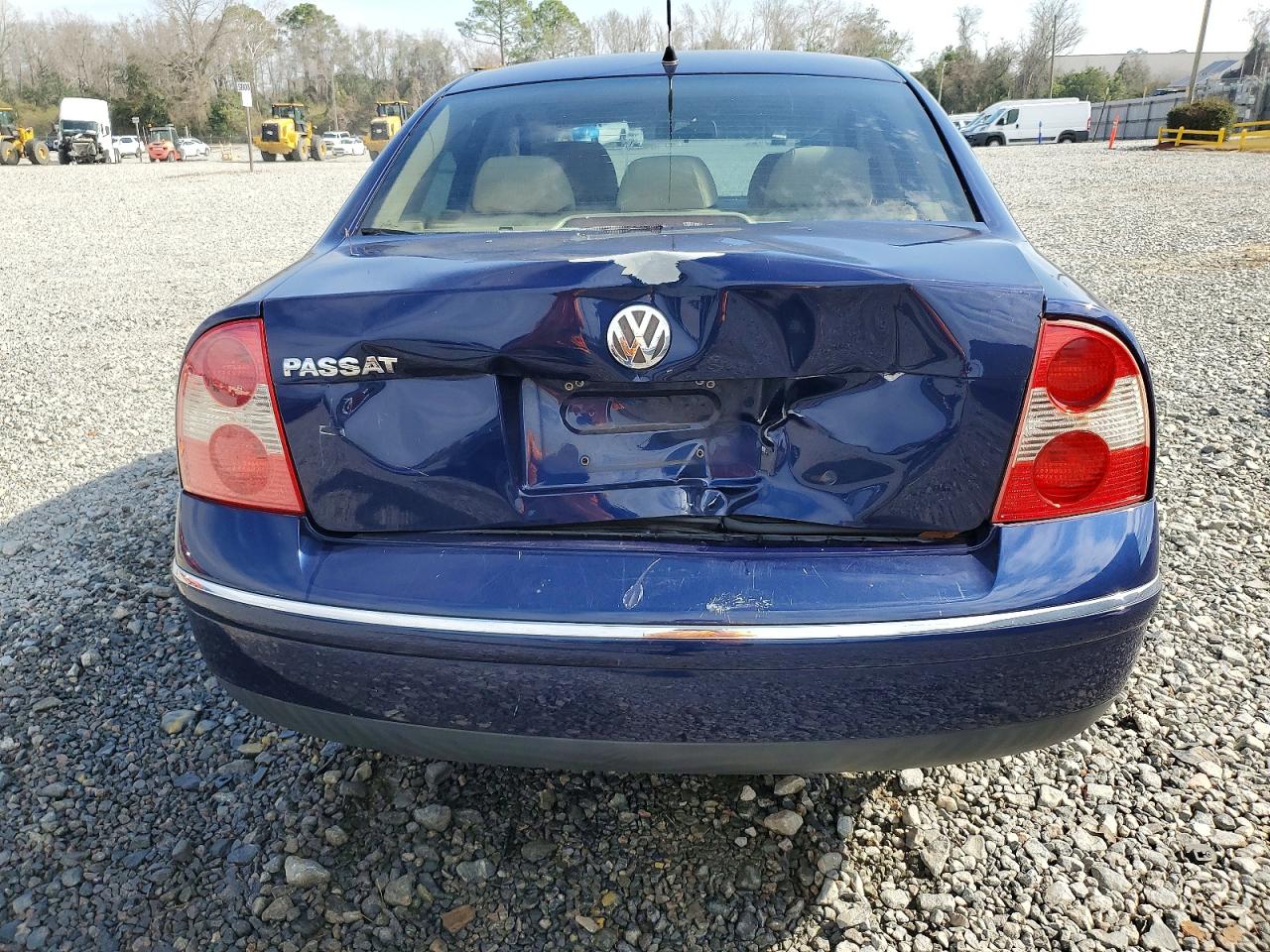 2004 Volkswagen Passat Gls Blue vin: WVWPD63B34E060561
