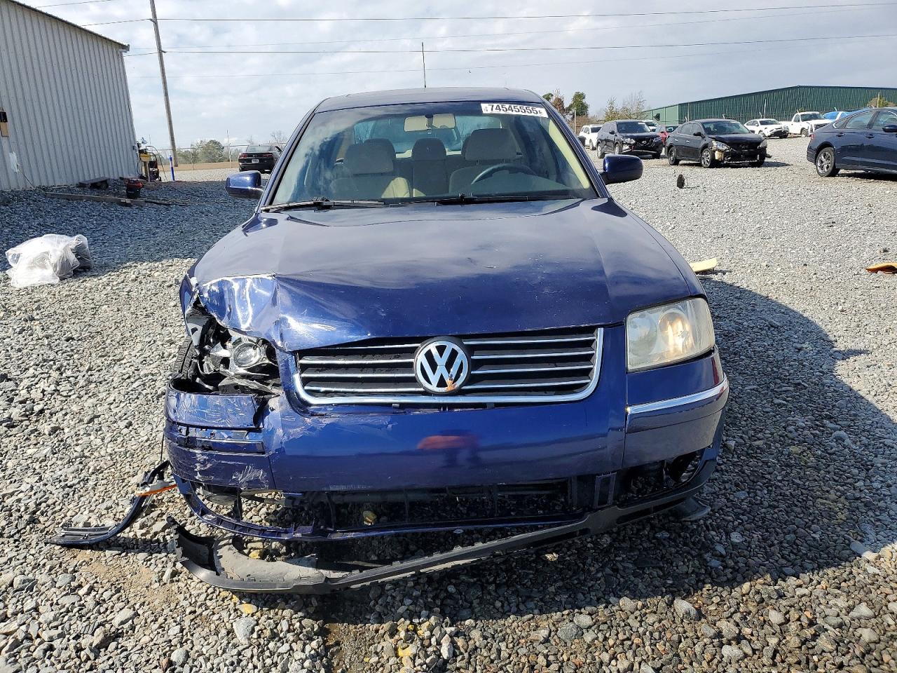 2004 Volkswagen Passat Gls Blue vin: WVWPD63B34E060561