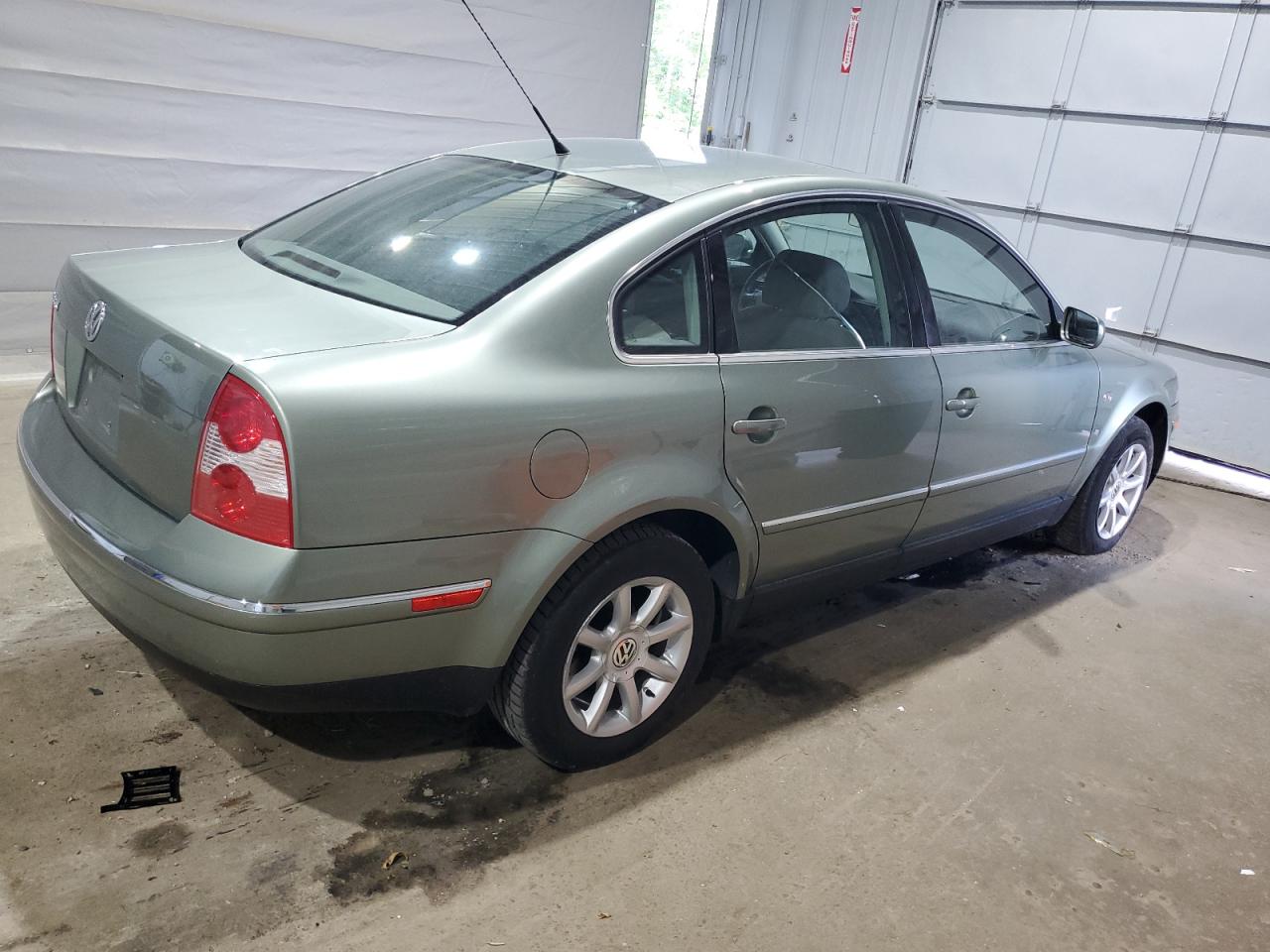 2004 Volkswagen Passat Gls Зеленый vin: WVWPD63B34E069941