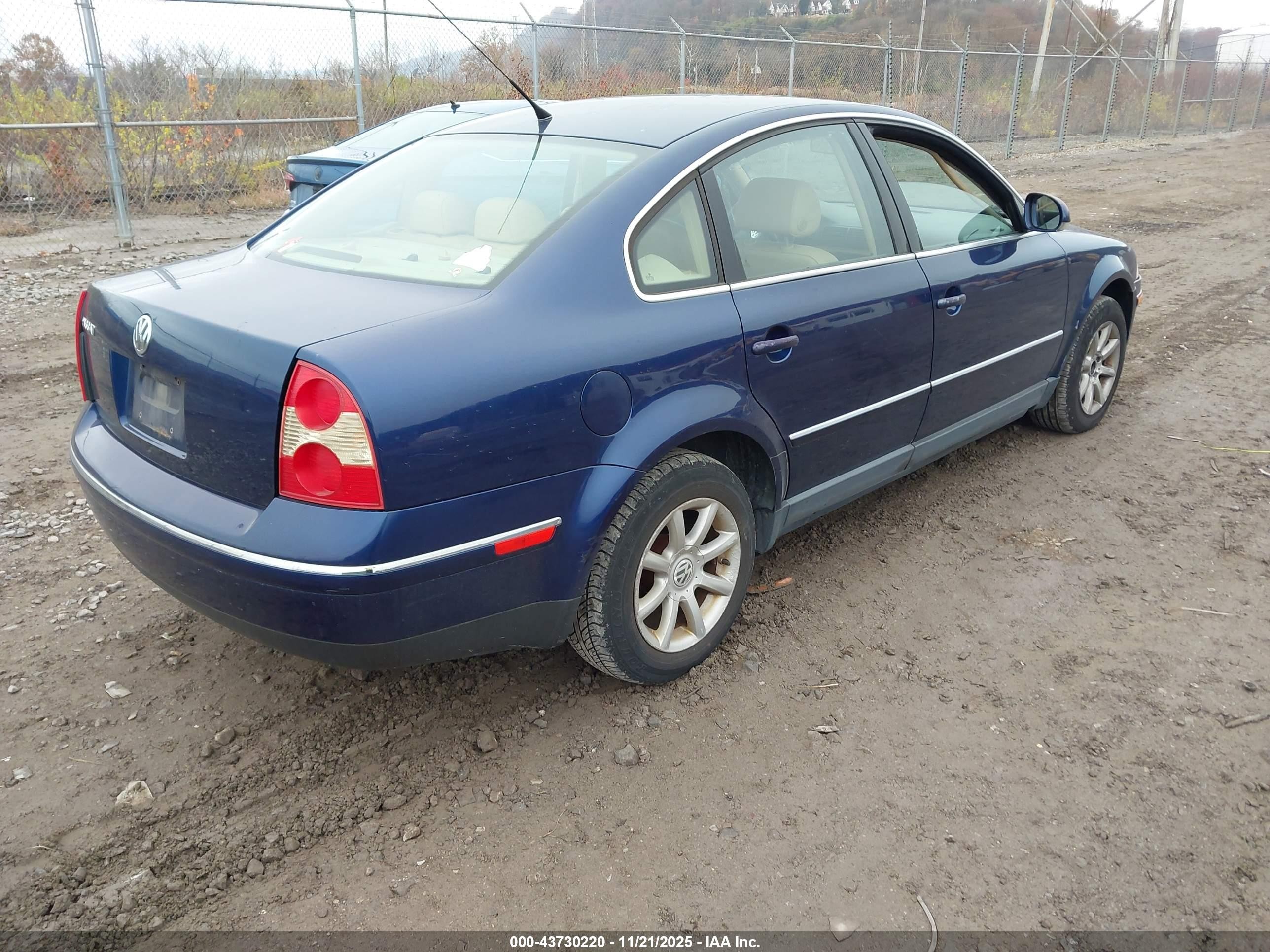 2004 Volkswagen Passat Gls Blue vin: WVWPD63B34E292559
