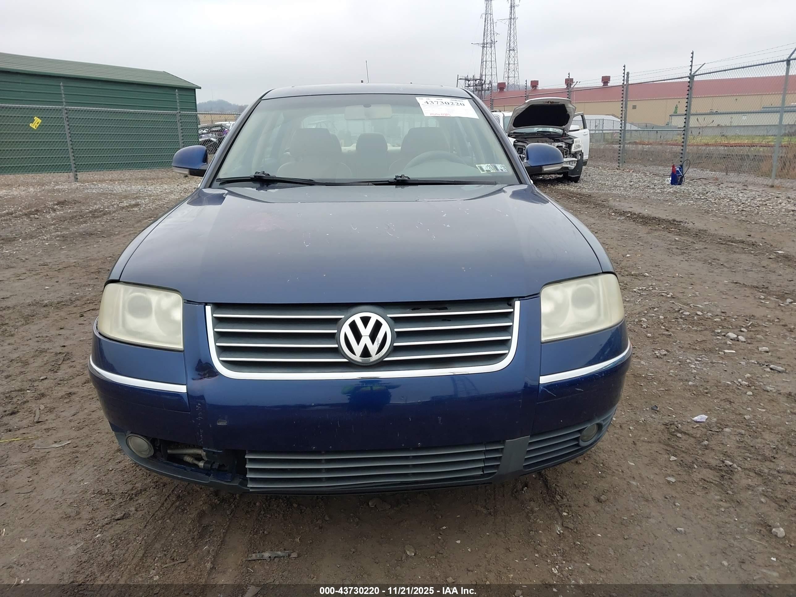 2004 Volkswagen Passat Gls Blue vin: WVWPD63B34E292559