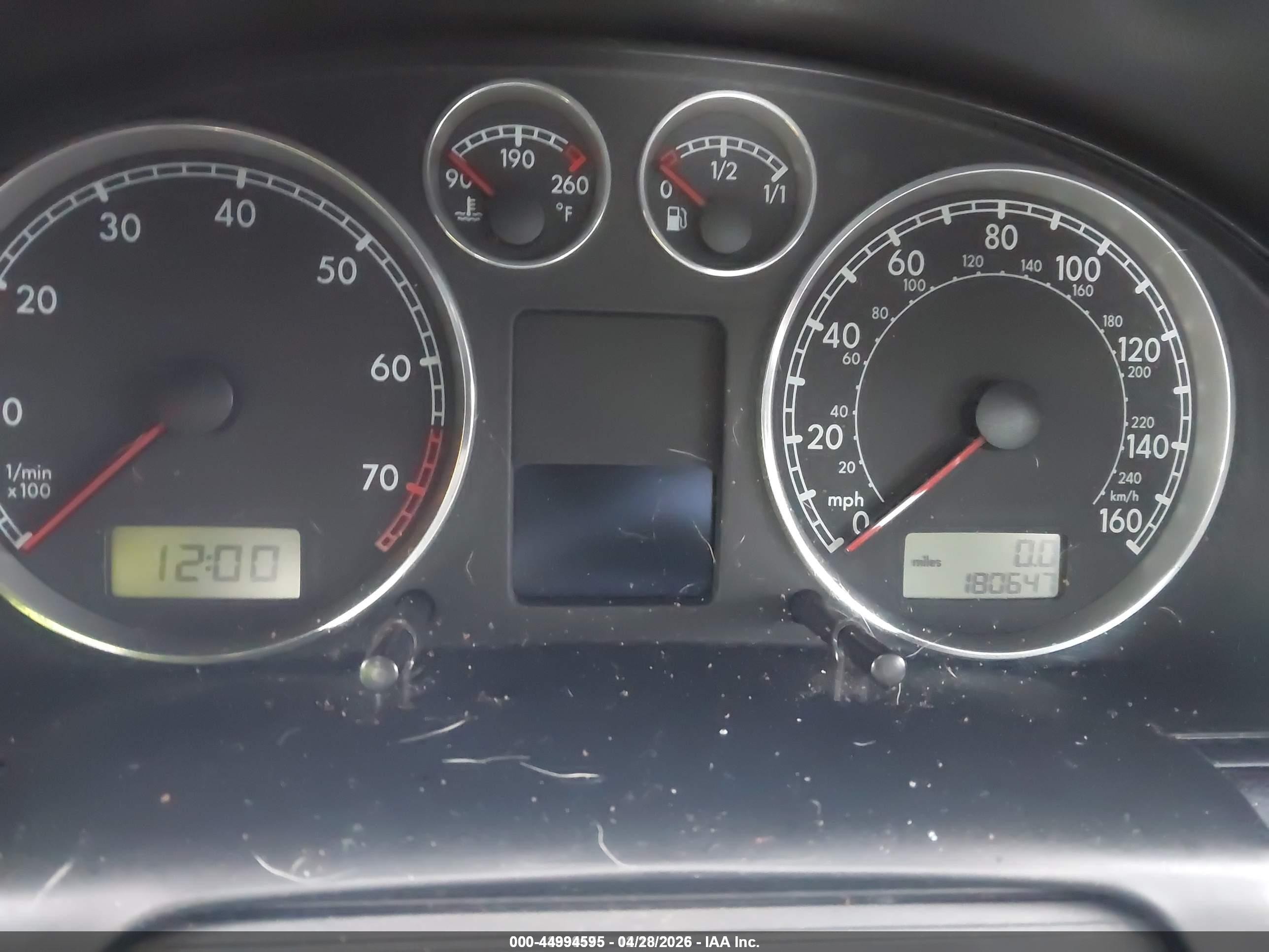 2004 Volkswagen Passat Gls Silver vin: WVWPD63B34P009517