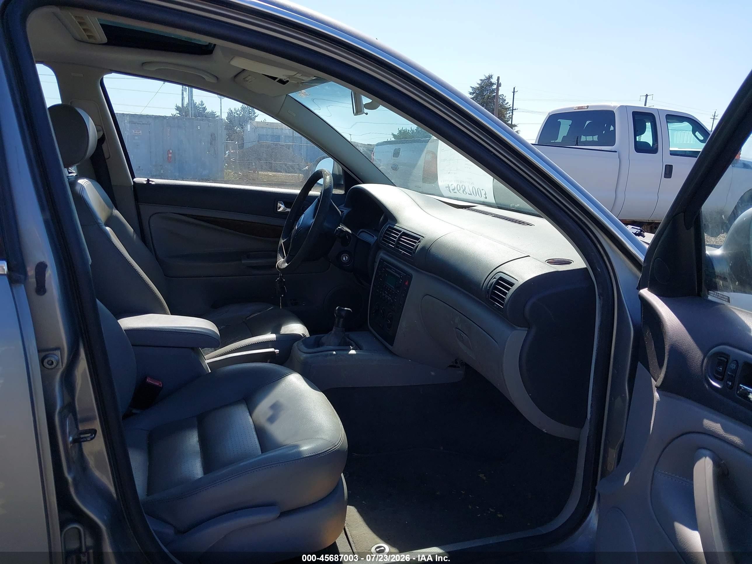 2004 Volkswagen Passat Gls Серебряный vin: WVWPD63B34P249778