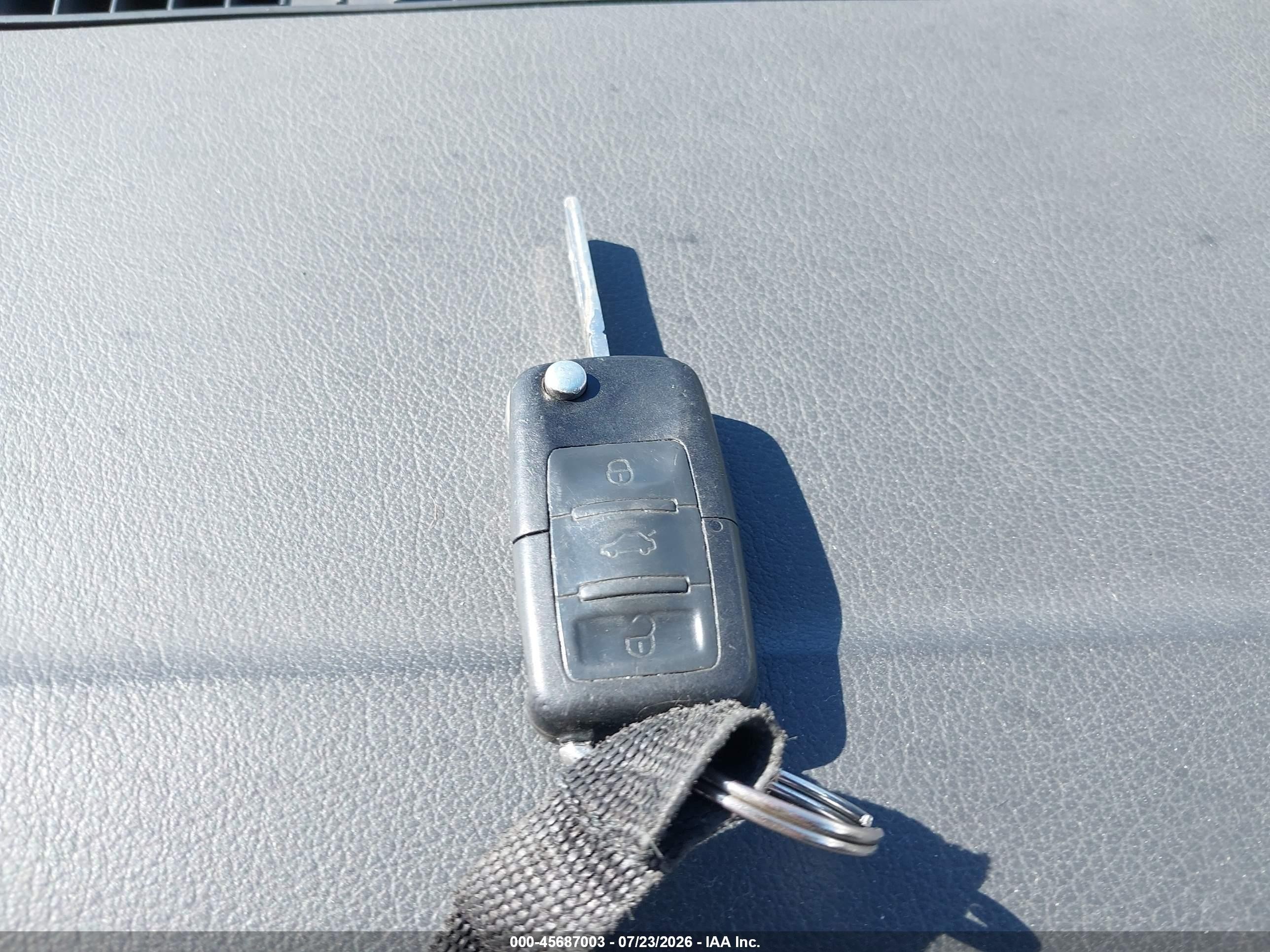2004 Volkswagen Passat Gls Серебряный vin: WVWPD63B34P249778