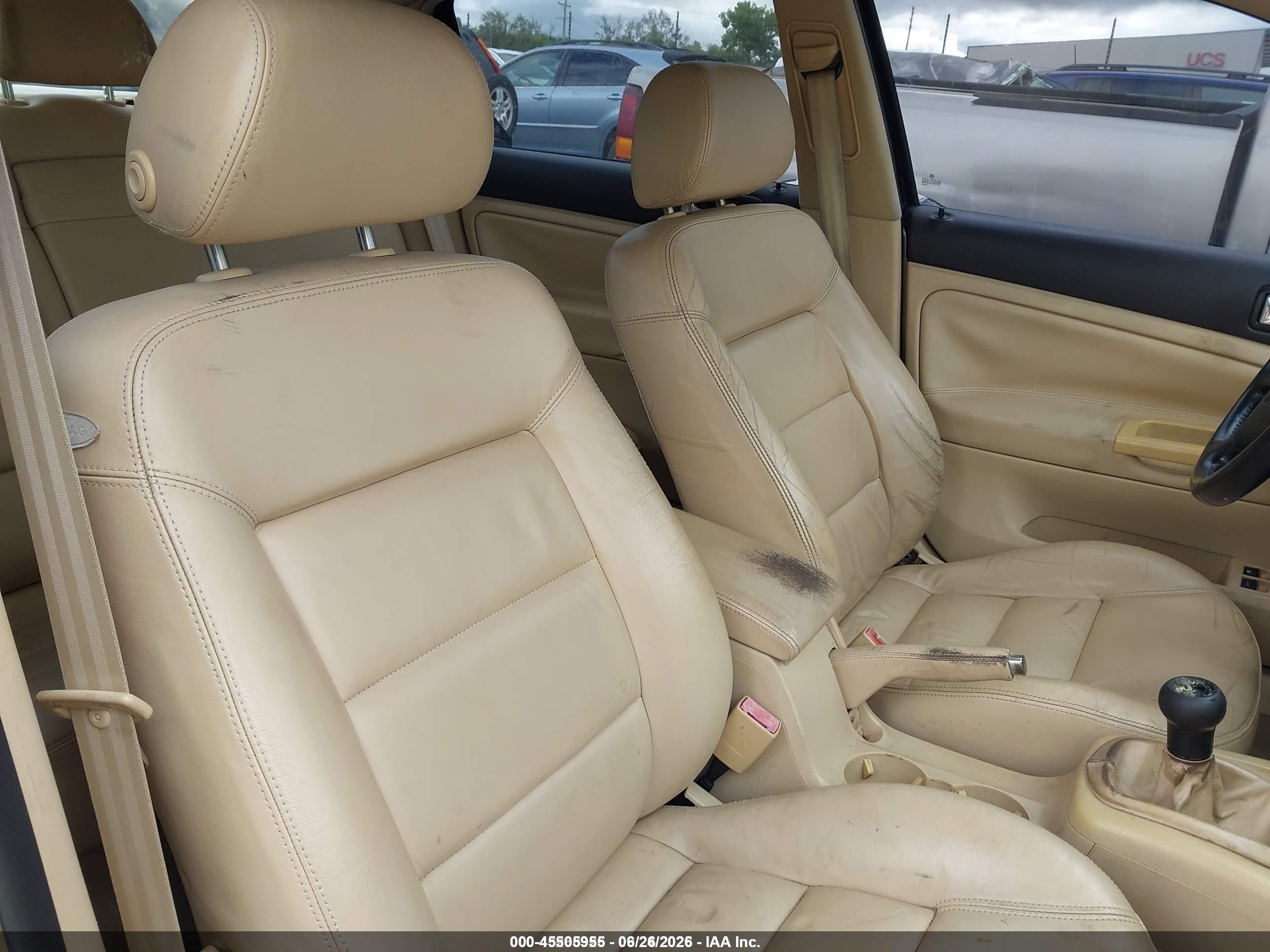 2001 Volkswagen Passat Gls Gold vin: WVWPD63B41P206708