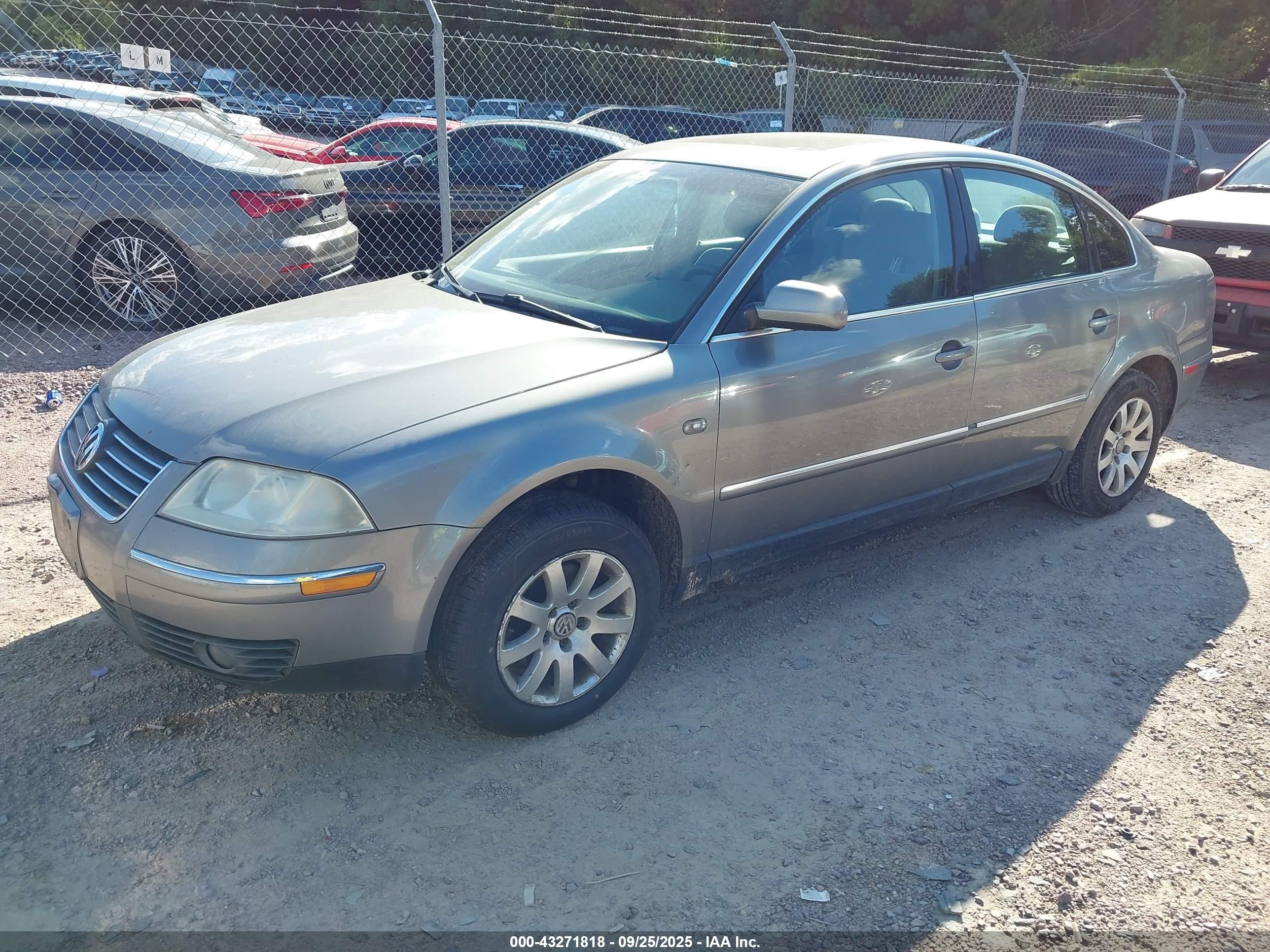 2001 Volkswagen Passat Gls Silver vin: WVWPD63B41P289671