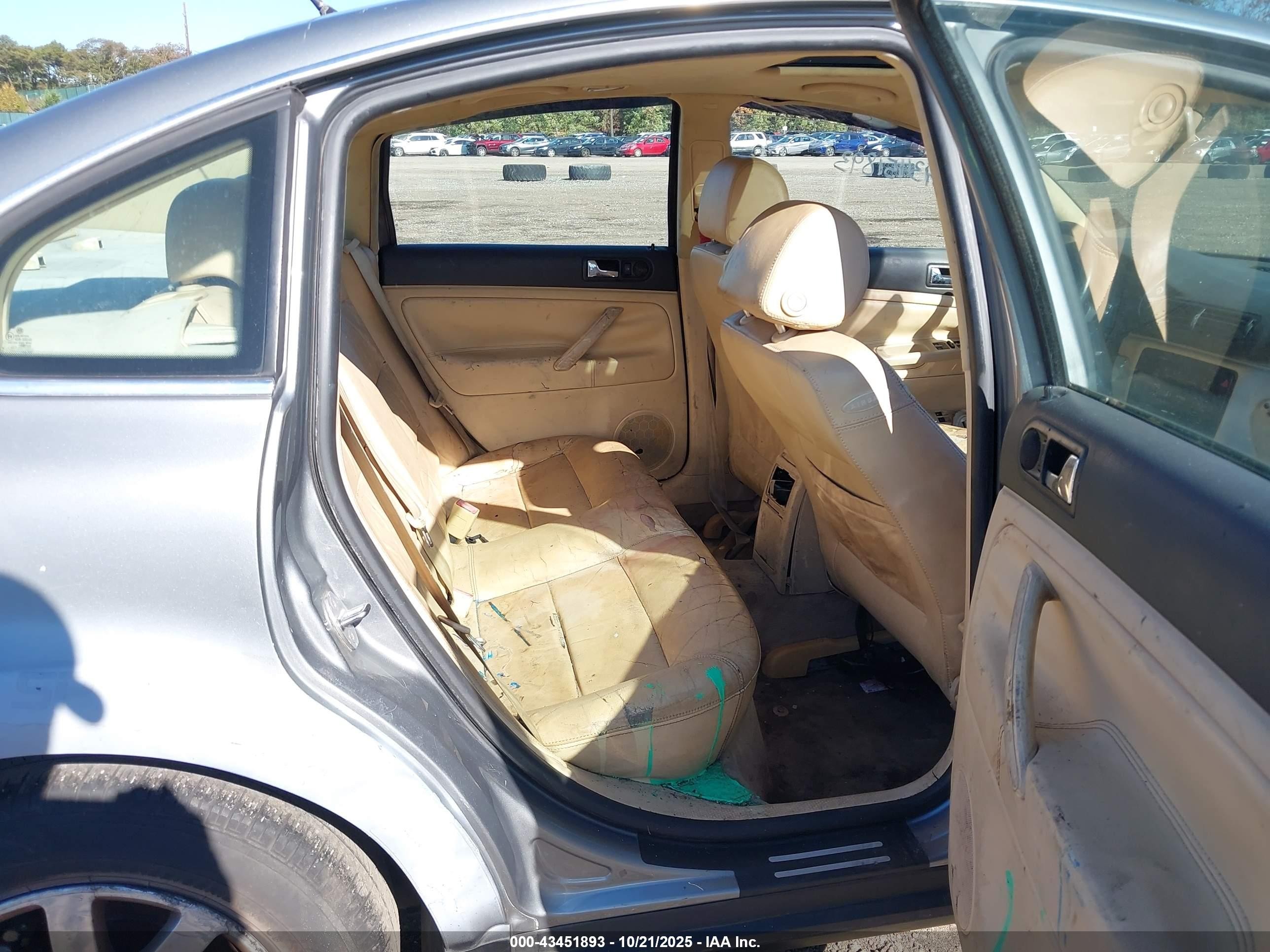 2002 Volkswagen Passat Gls Silver vin: WVWPD63B42P033886