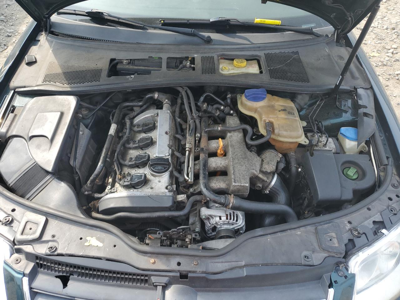 2002 Volkswagen Passat Gls Green vin: WVWPD63B42P138363