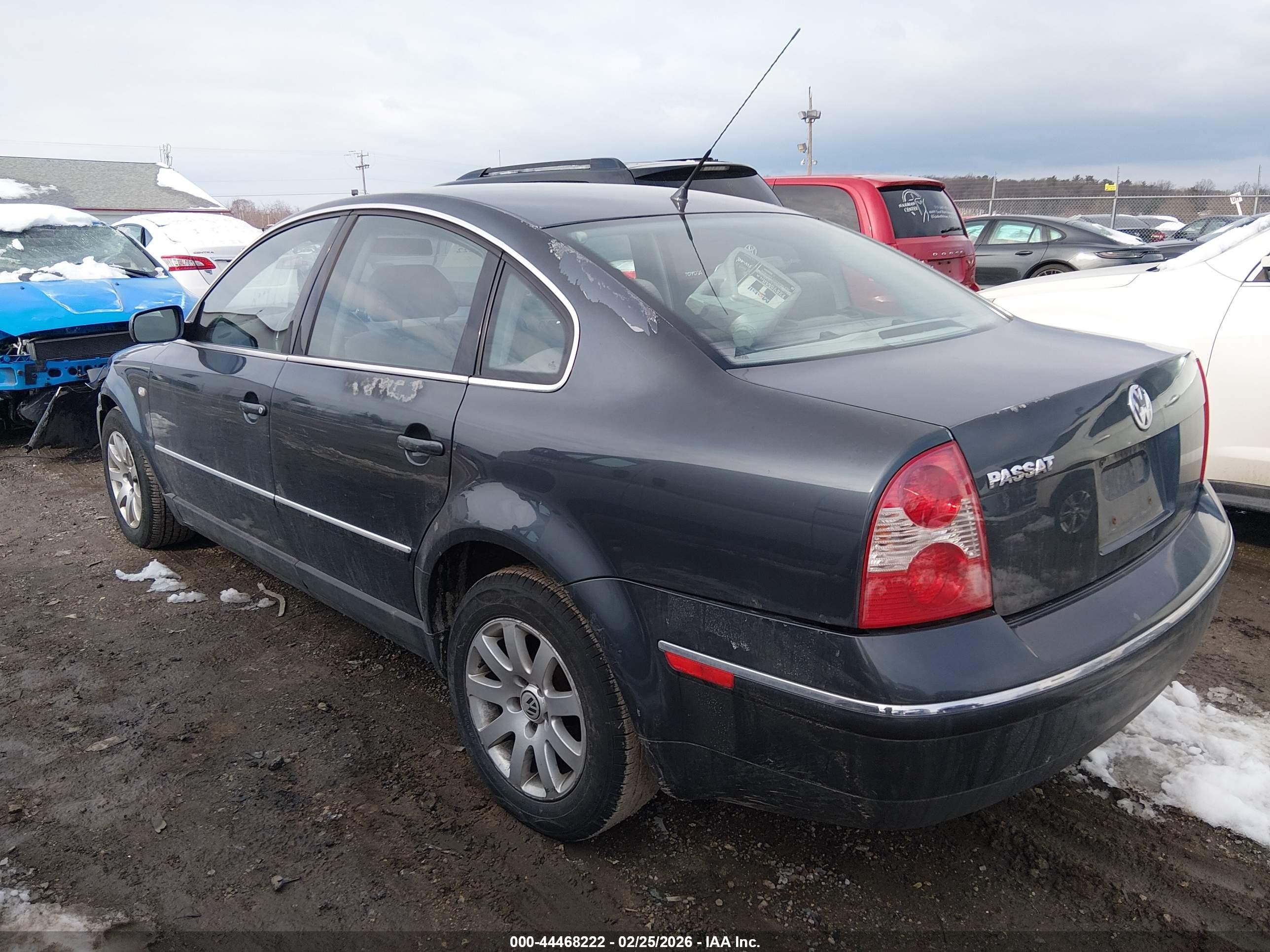 2002 Volkswagen Passat Gls Blue vin: WVWPD63B42P356366