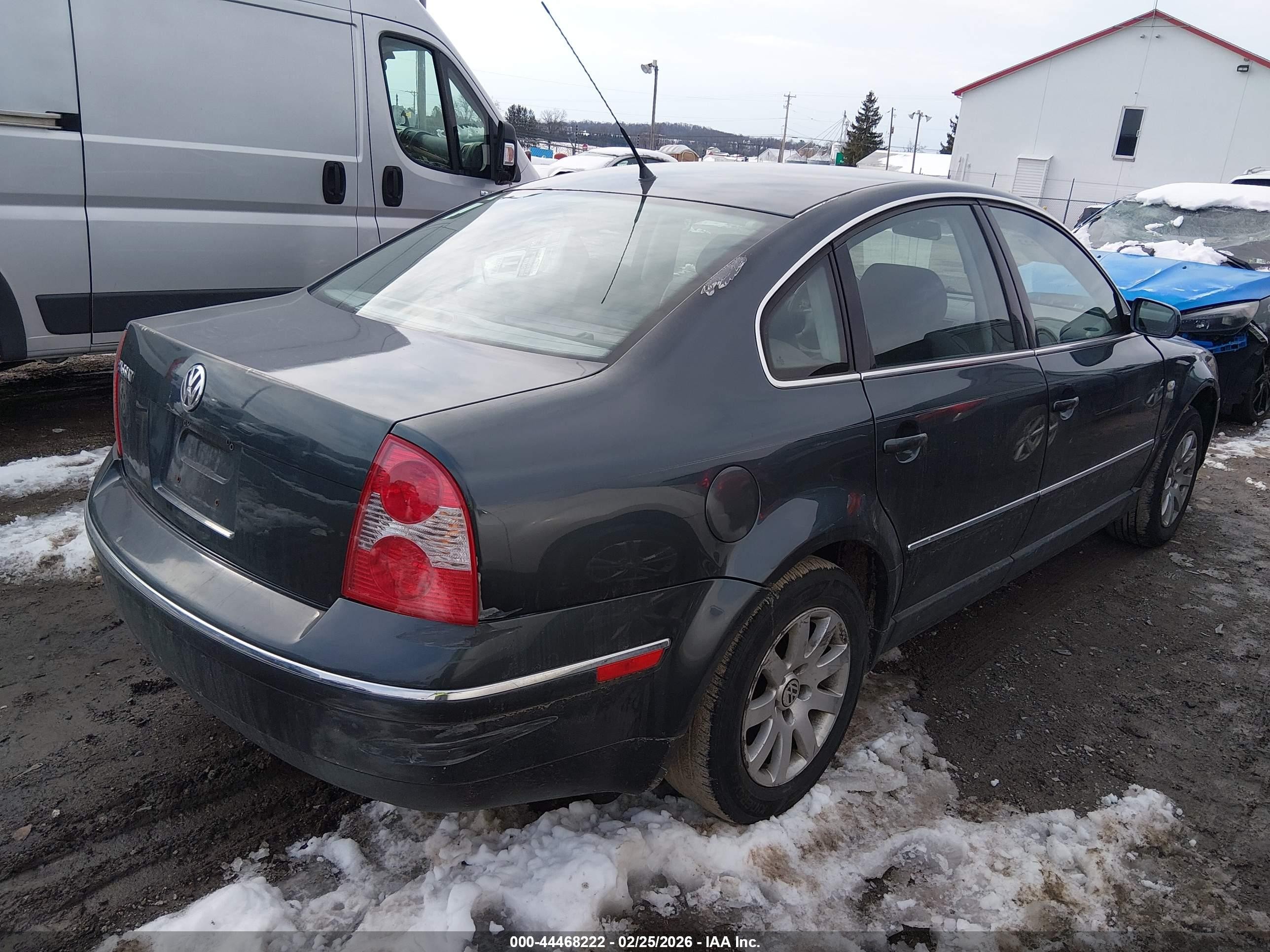 2002 Volkswagen Passat Gls Blue vin: WVWPD63B42P356366