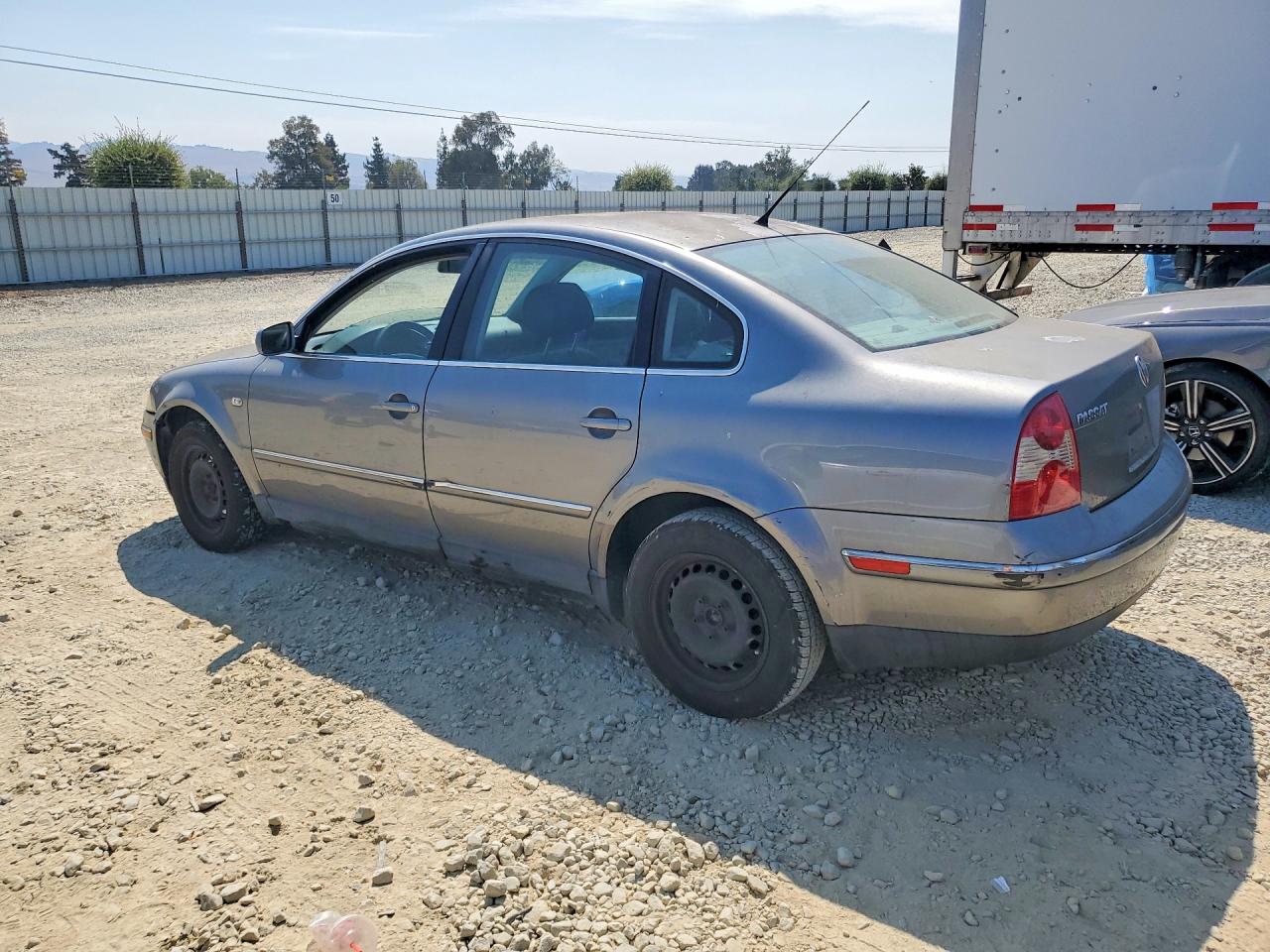 2002 Volkswagen Passat Gls Silver vin: WVWPD63B52P350995