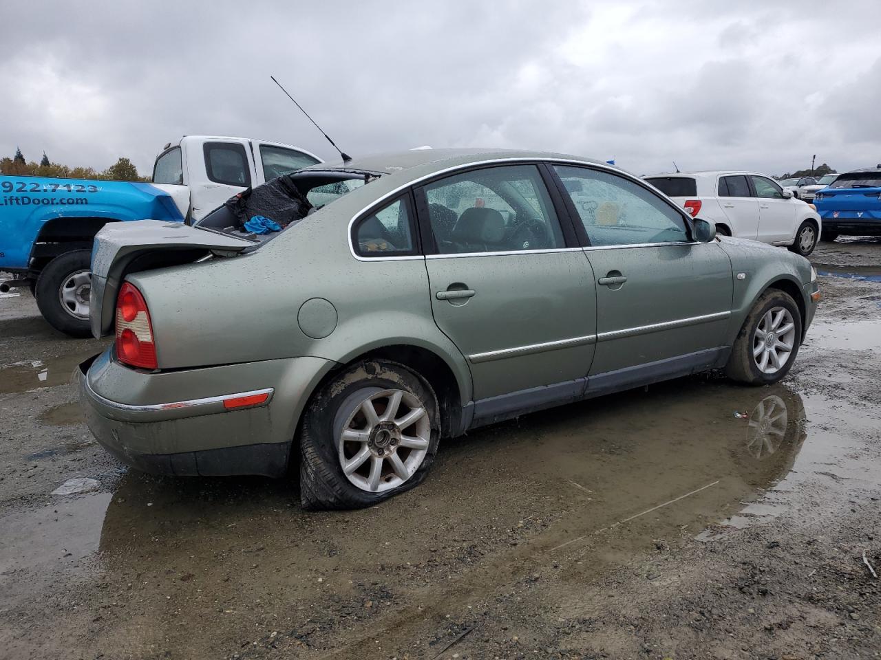 2004 Volkswagen Passat Gls Green vin: WVWPD63B54E131047