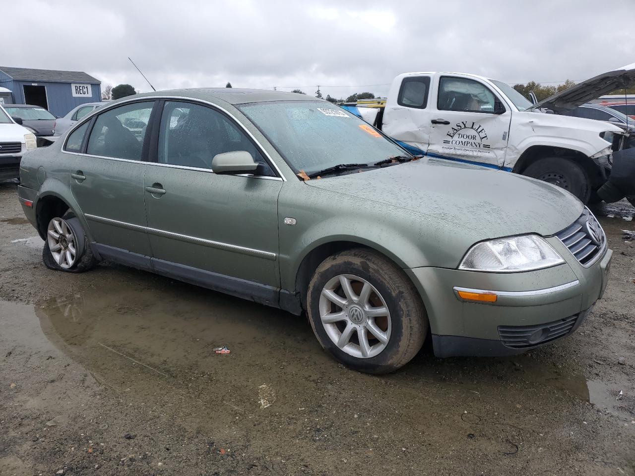 2004 Volkswagen Passat Gls Green vin: WVWPD63B54E131047