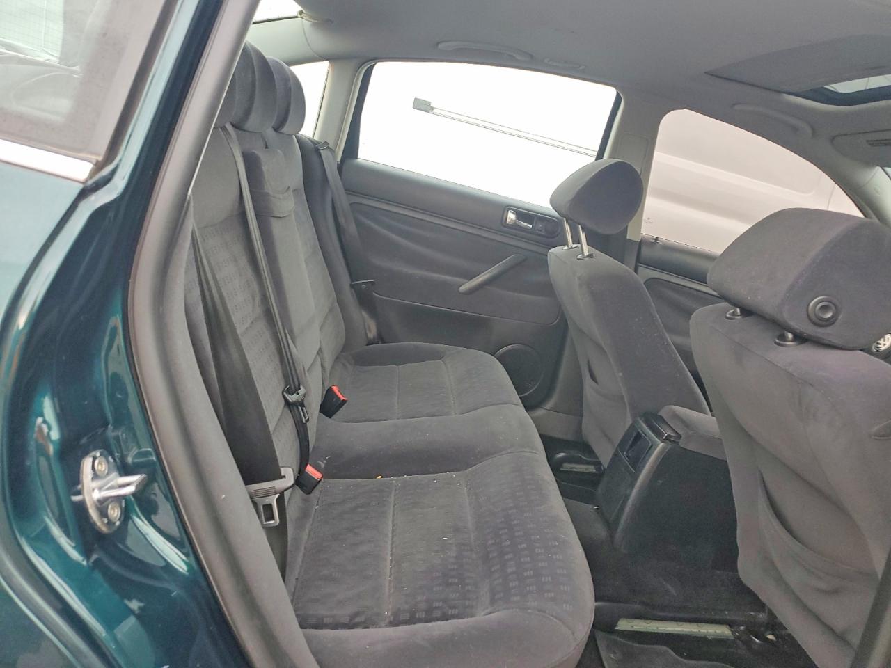 2001 Volkswagen Passat Gls Green vin: WVWPD63B61P198451
