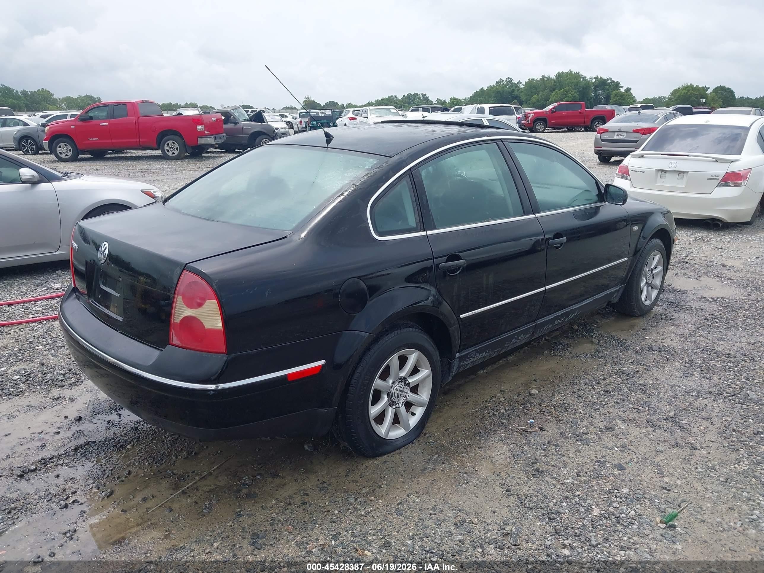 2004 Volkswagen Passat Gls Black vin: WVWPD63B64E036772