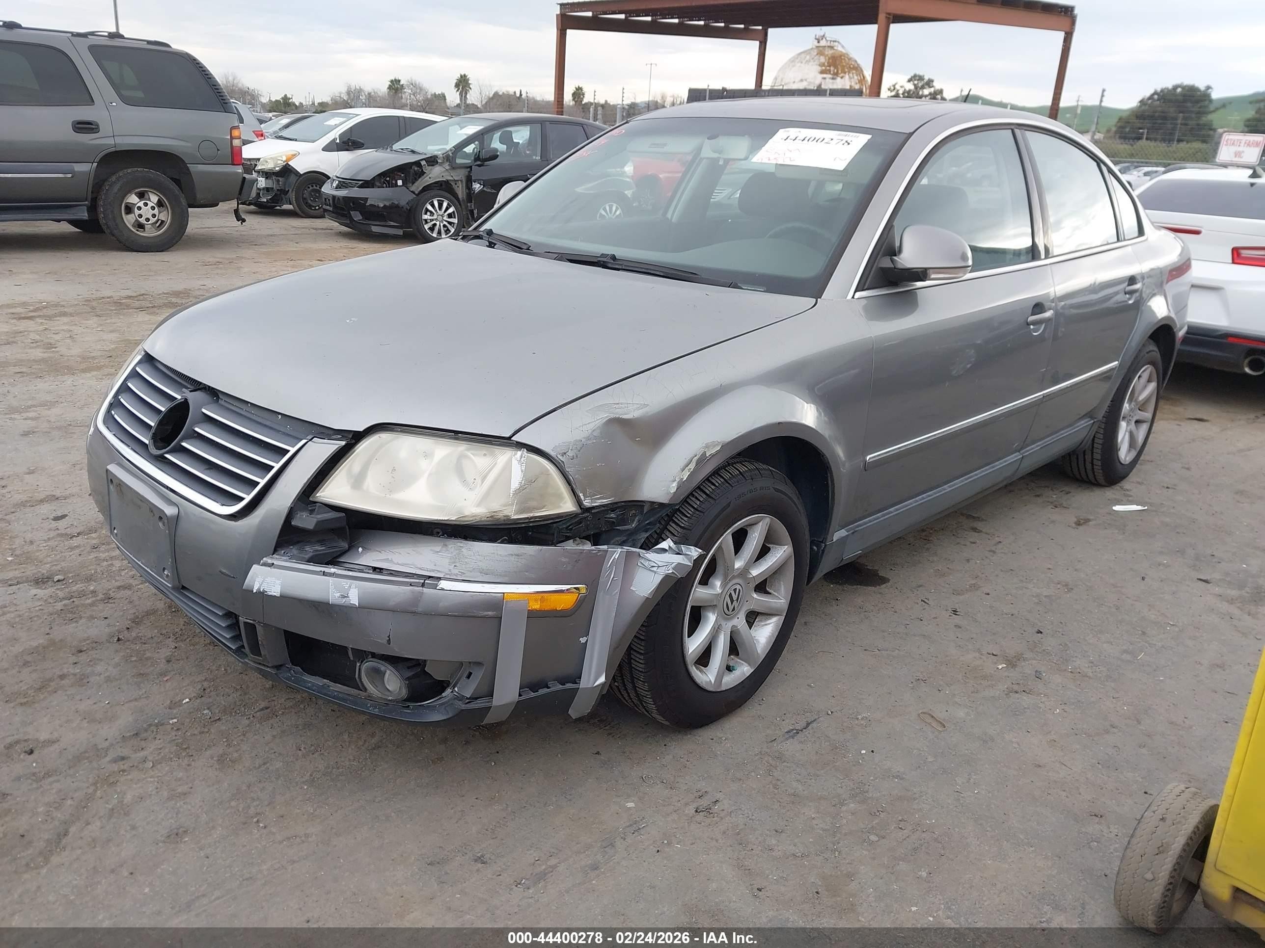 2004 Volkswagen Passat Gls Серый vin: WVWPD63B64E276050