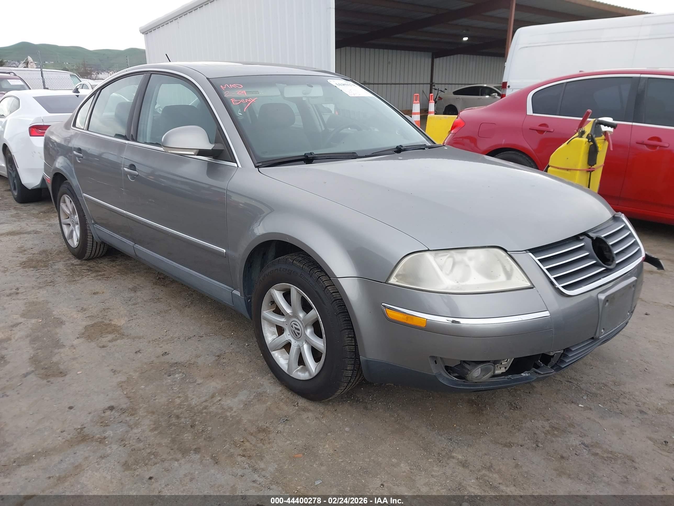2004 Volkswagen Passat Gls Gray vin: WVWPD63B64E276050