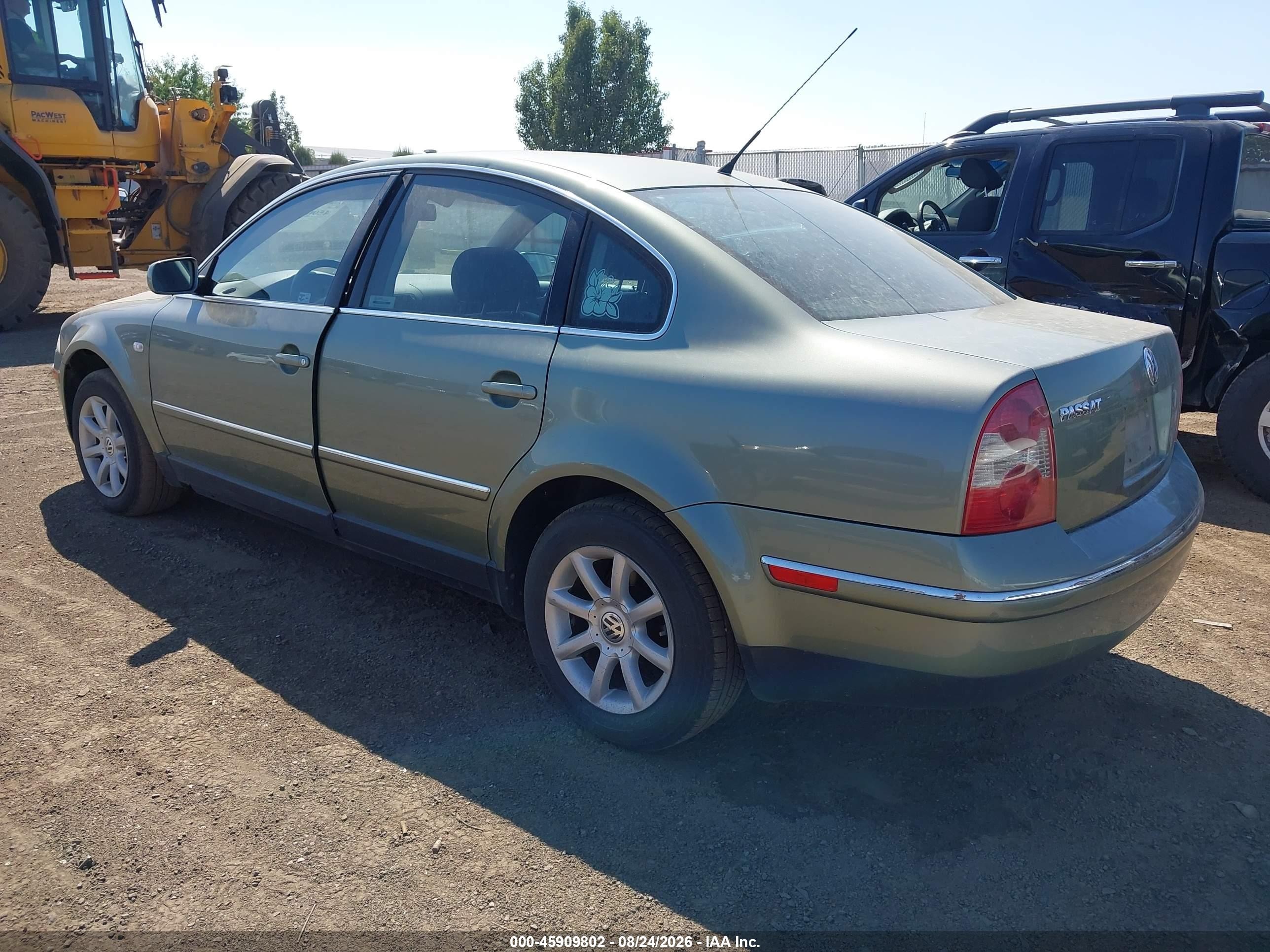 2004 Volkswagen Passat Gls Green vin: WVWPD63B64P091470