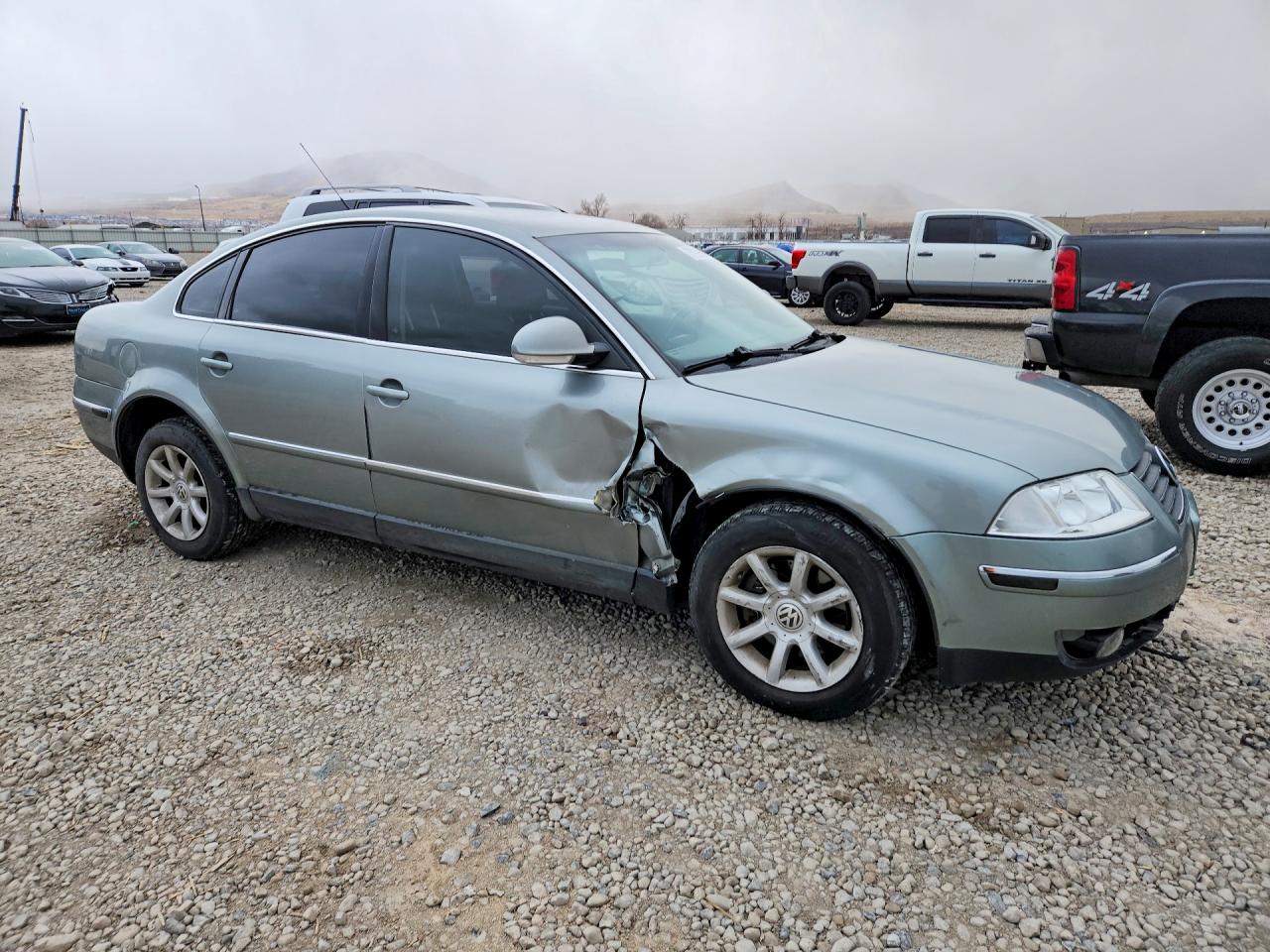 2004 Volkswagen Passat Gls Silver vin: WVWPD63B64P324389