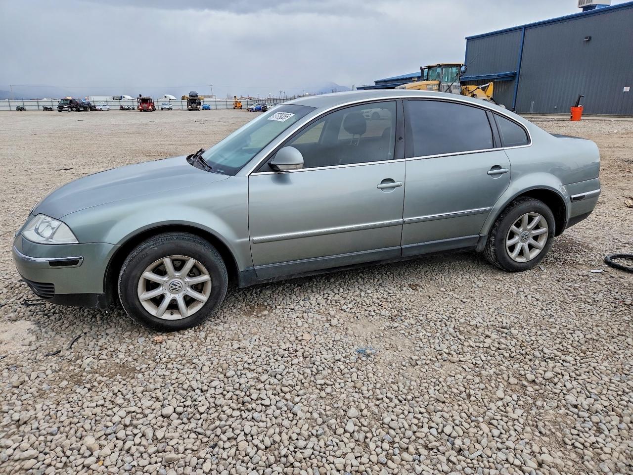 2004 Volkswagen Passat Gls Silver vin: WVWPD63B64P324389