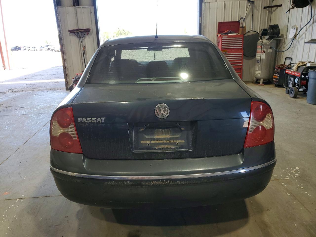 2002 Volkswagen Passat Gls Gray vin: WVWPD63B72P232639
