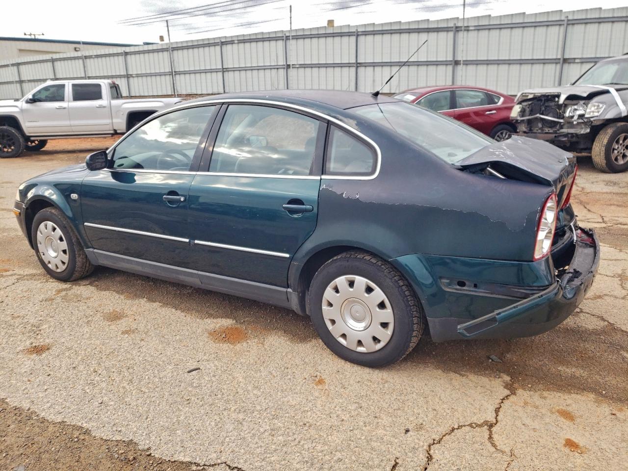 2002 Volkswagen Passat Gls Green vin: WVWPD63B72P344664