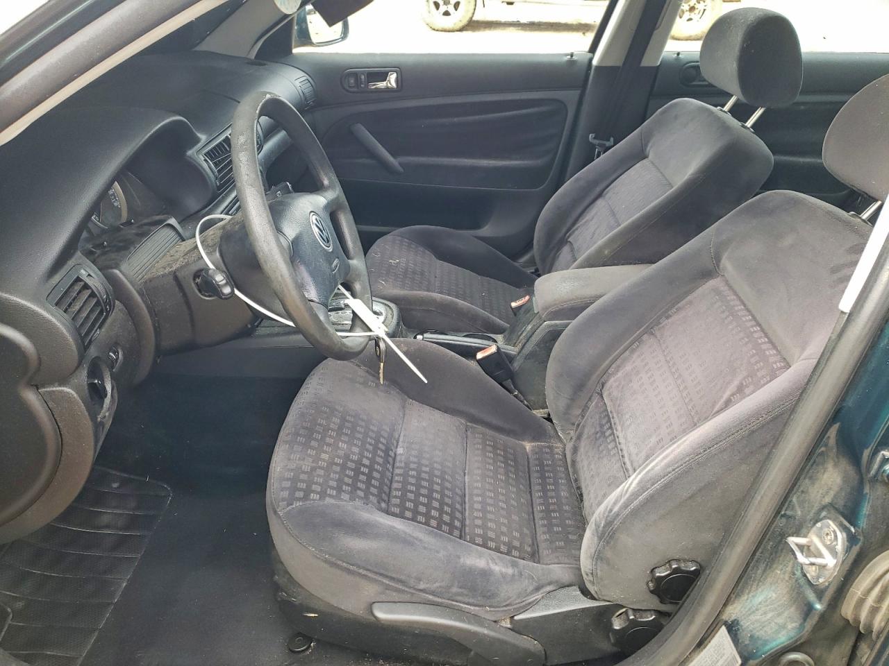 2002 Volkswagen Passat Gls Green vin: WVWPD63B72P344664