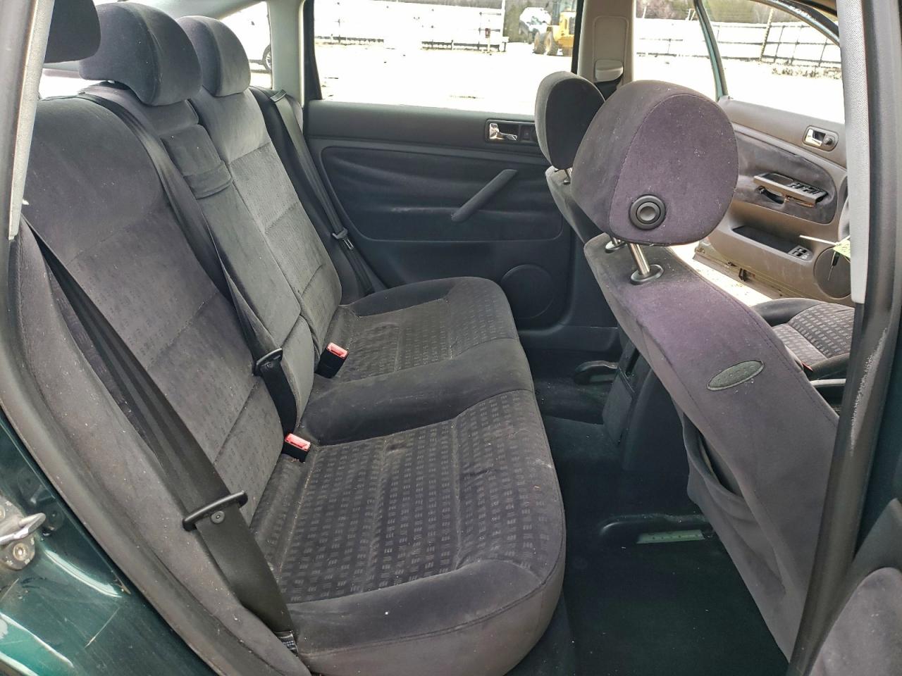 2002 Volkswagen Passat Gls Green vin: WVWPD63B72P344664