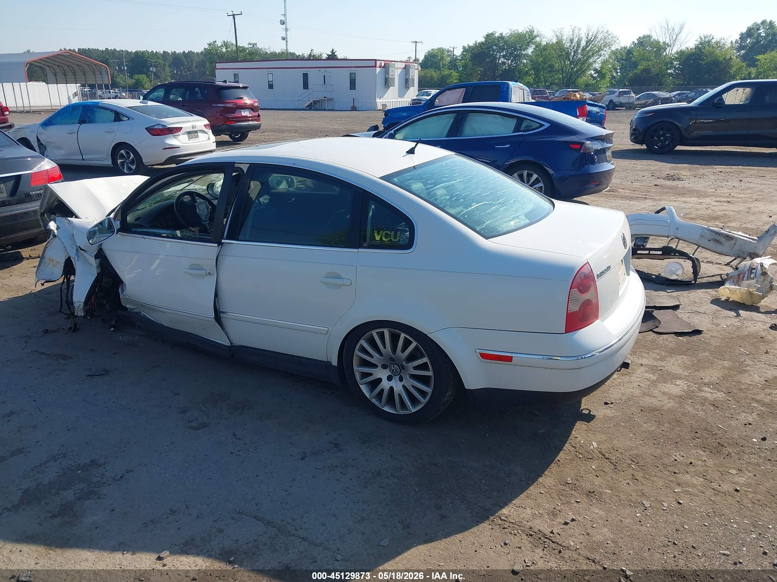 2003 Volkswagen Passat Gls White vin: WVWPD63B73P247594