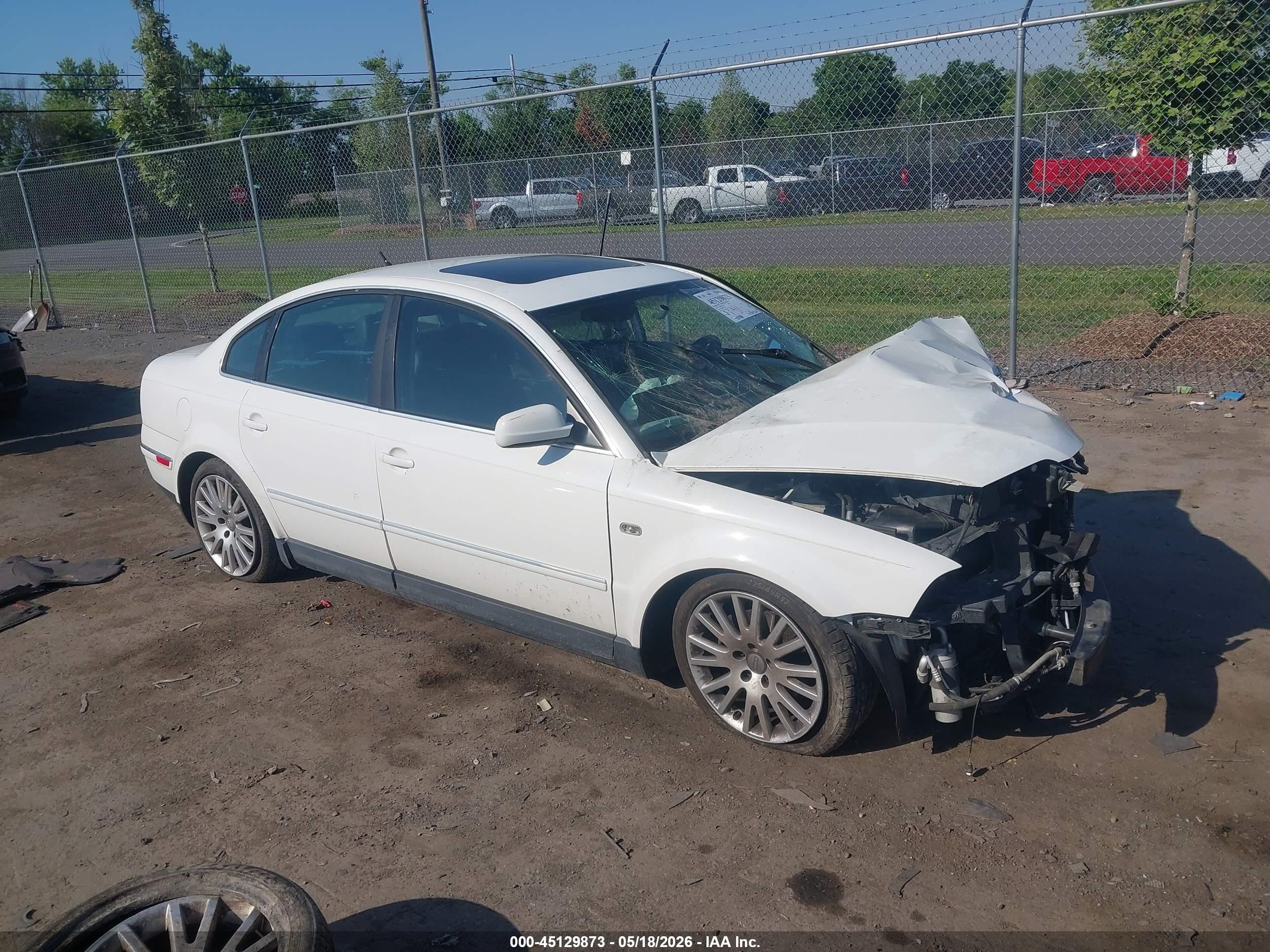 2003 Volkswagen Passat Gls White vin: WVWPD63B73P247594